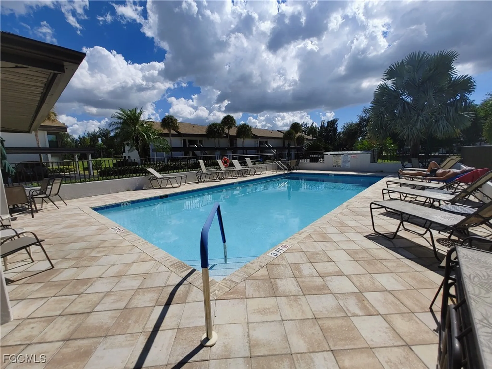 Property Slideshow image 29 of 39 | 5830 trailwinds dr 813, Fort Myers, FL, 33907