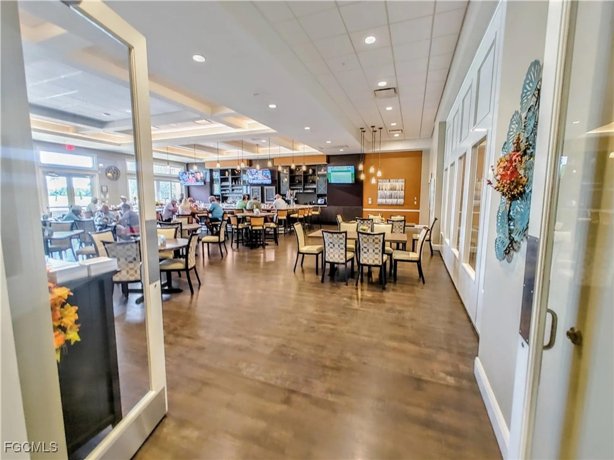 Property Slideshow image 36 of 39 | 5830 trailwinds dr 813, Fort Myers, FL, 33907