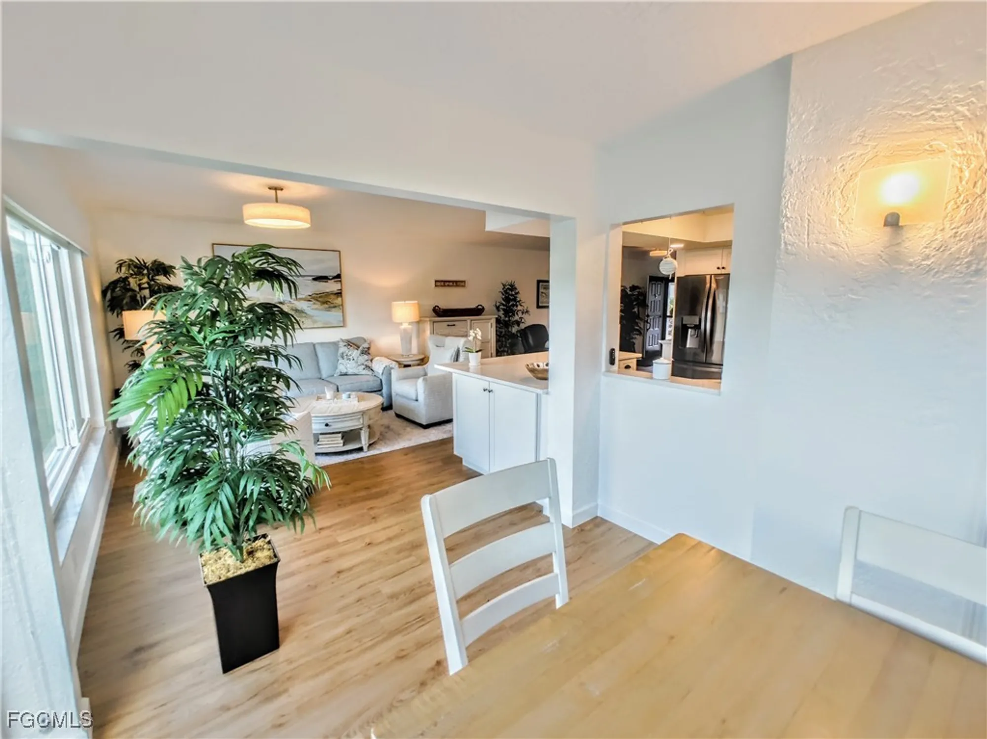 Property Slideshow image 4 of 39 | 5830 trailwinds dr 813, Fort Myers, FL, 33907