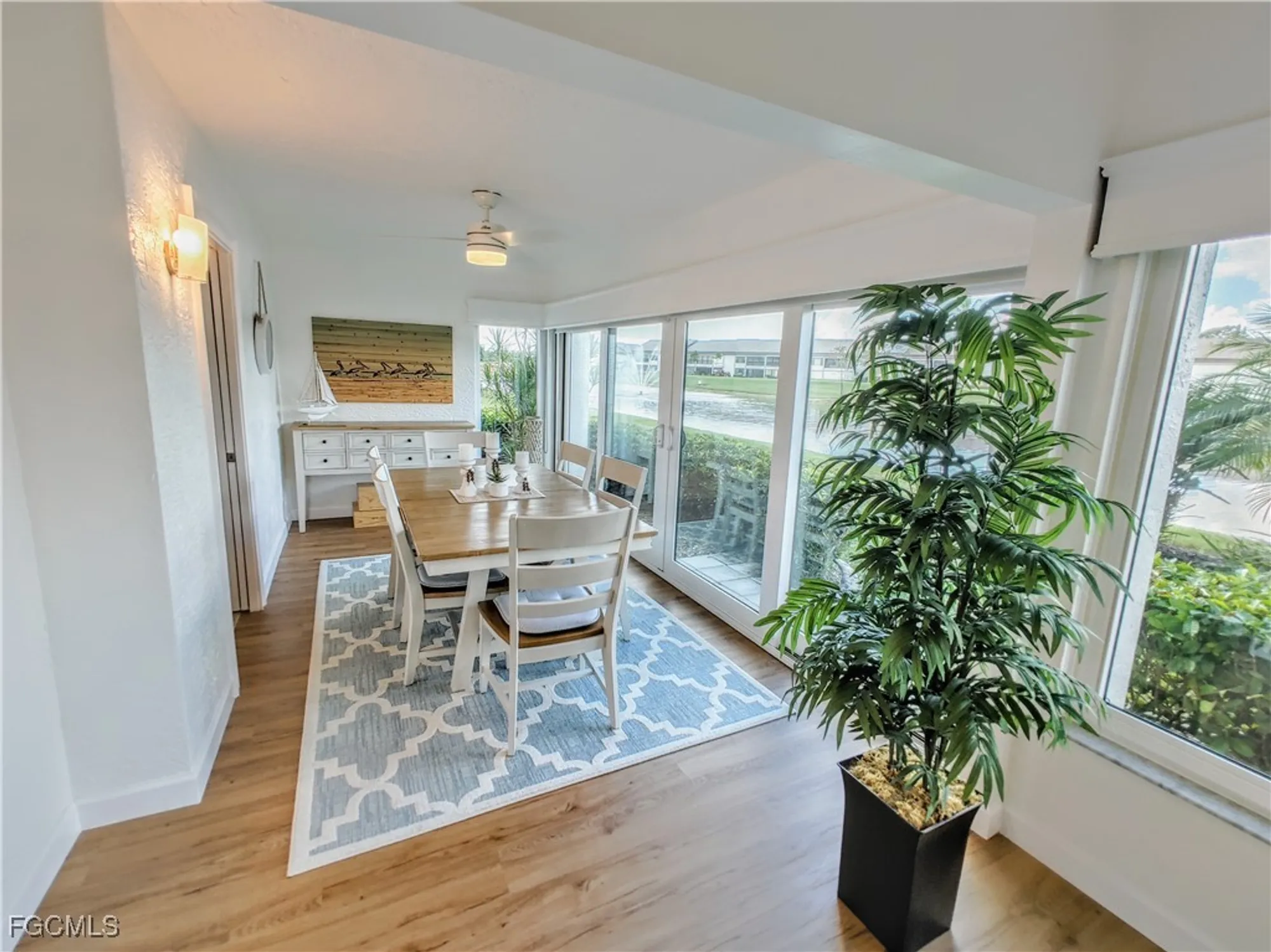 Property Slideshow image 7 of 39 | 5830 trailwinds dr 813, Fort Myers, FL, 33907