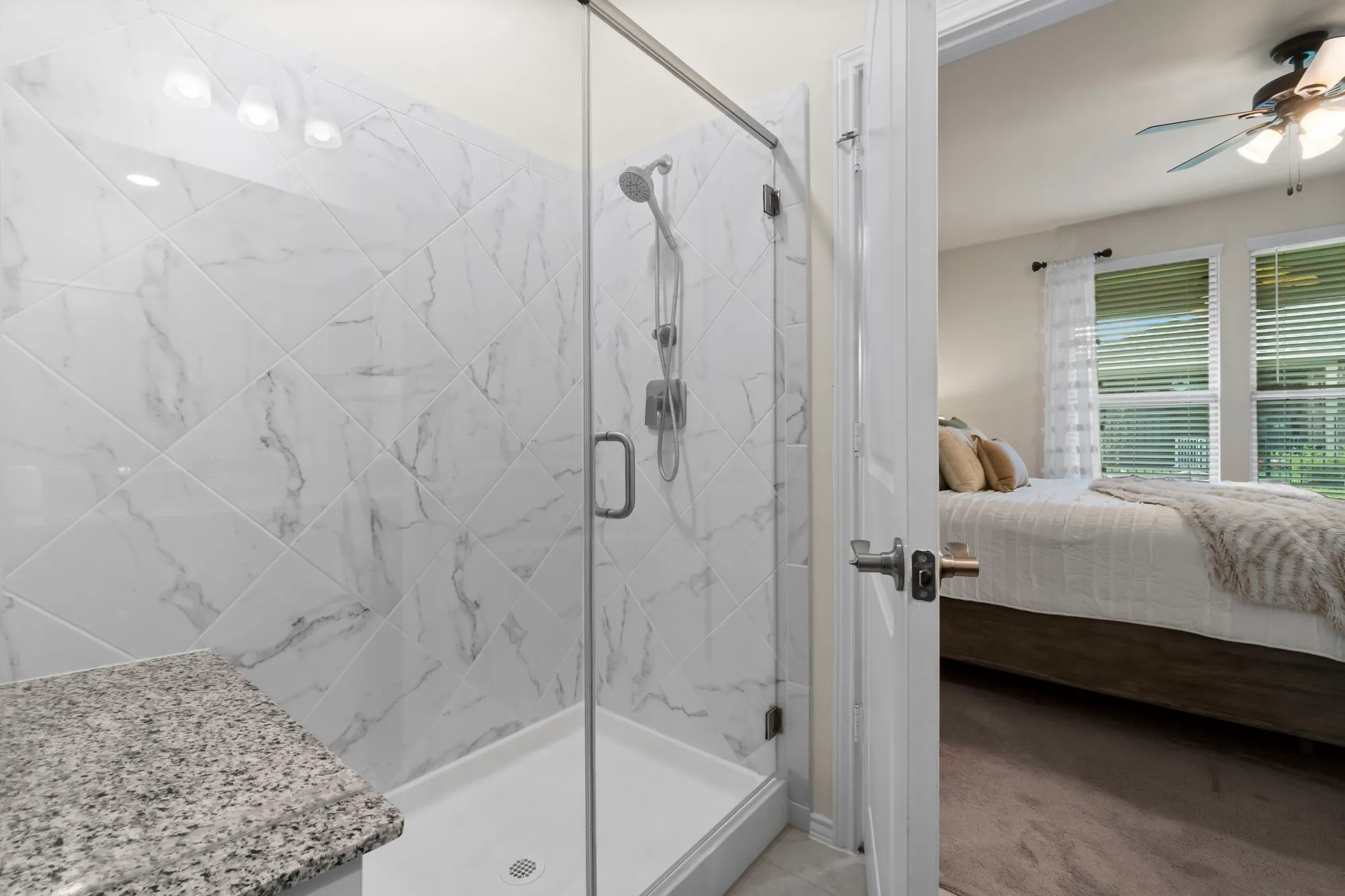 Property Slideshow image 19 of 42 | 242 flaxen chestnut, Spring, TX, 77382