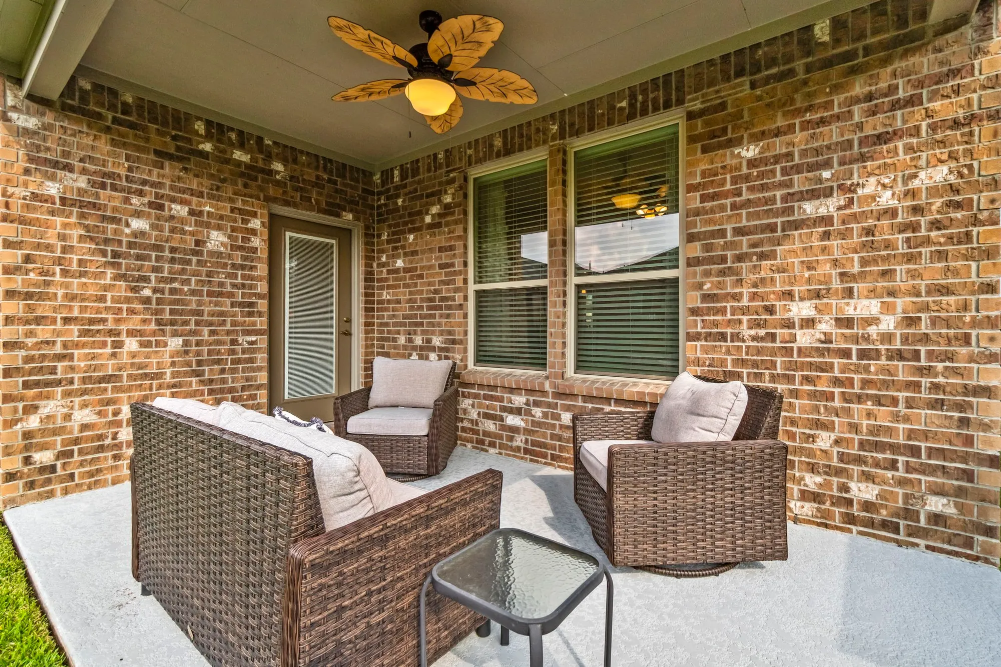 Property Slideshow image 24 of 42 | 242 flaxen chestnut, Spring, TX, 77382