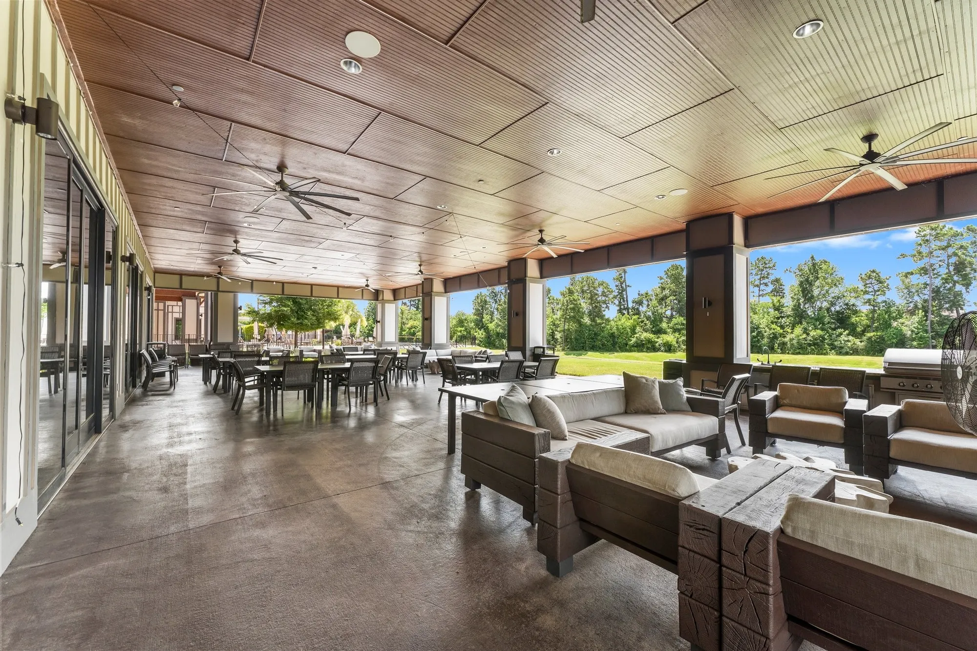 Property Slideshow image 35 of 42 | 242 flaxen chestnut, Spring, TX, 77382