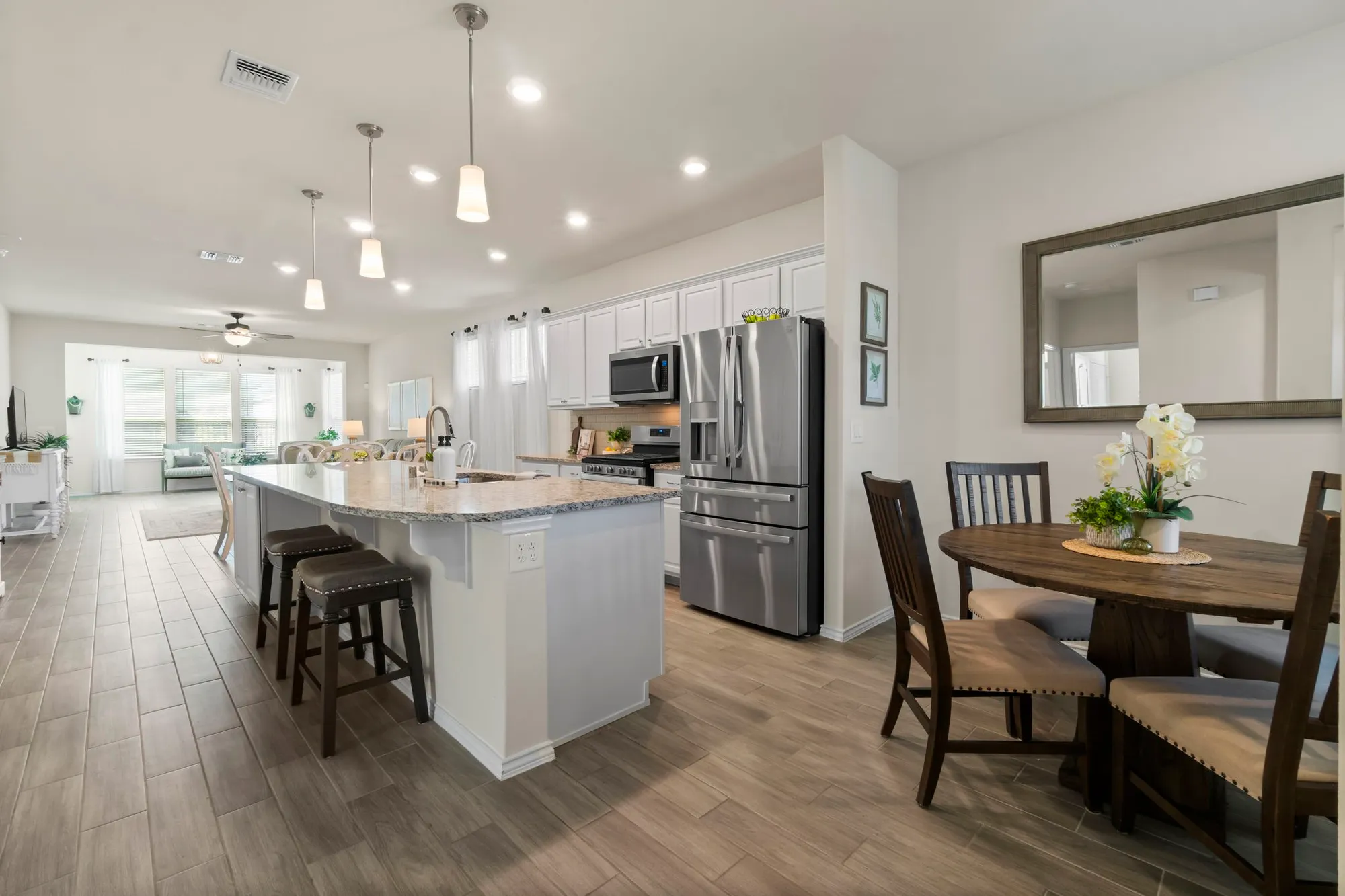 Property Slideshow image 6 of 42 | 242 flaxen chestnut, Spring, TX, 77382