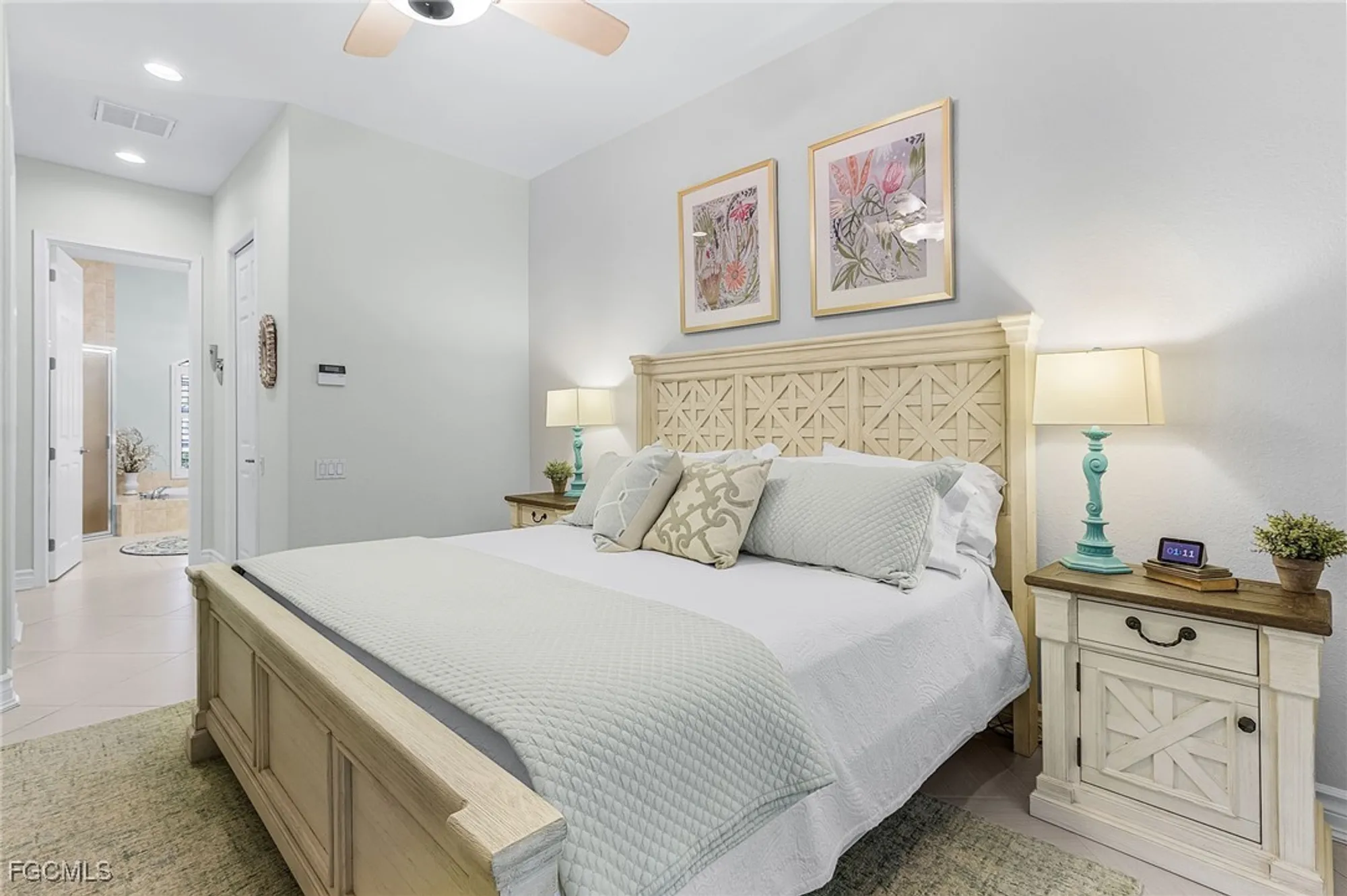 Property Slideshow image 14 of 44 | 3280 shady bnd, Fort Myers, FL, 33905