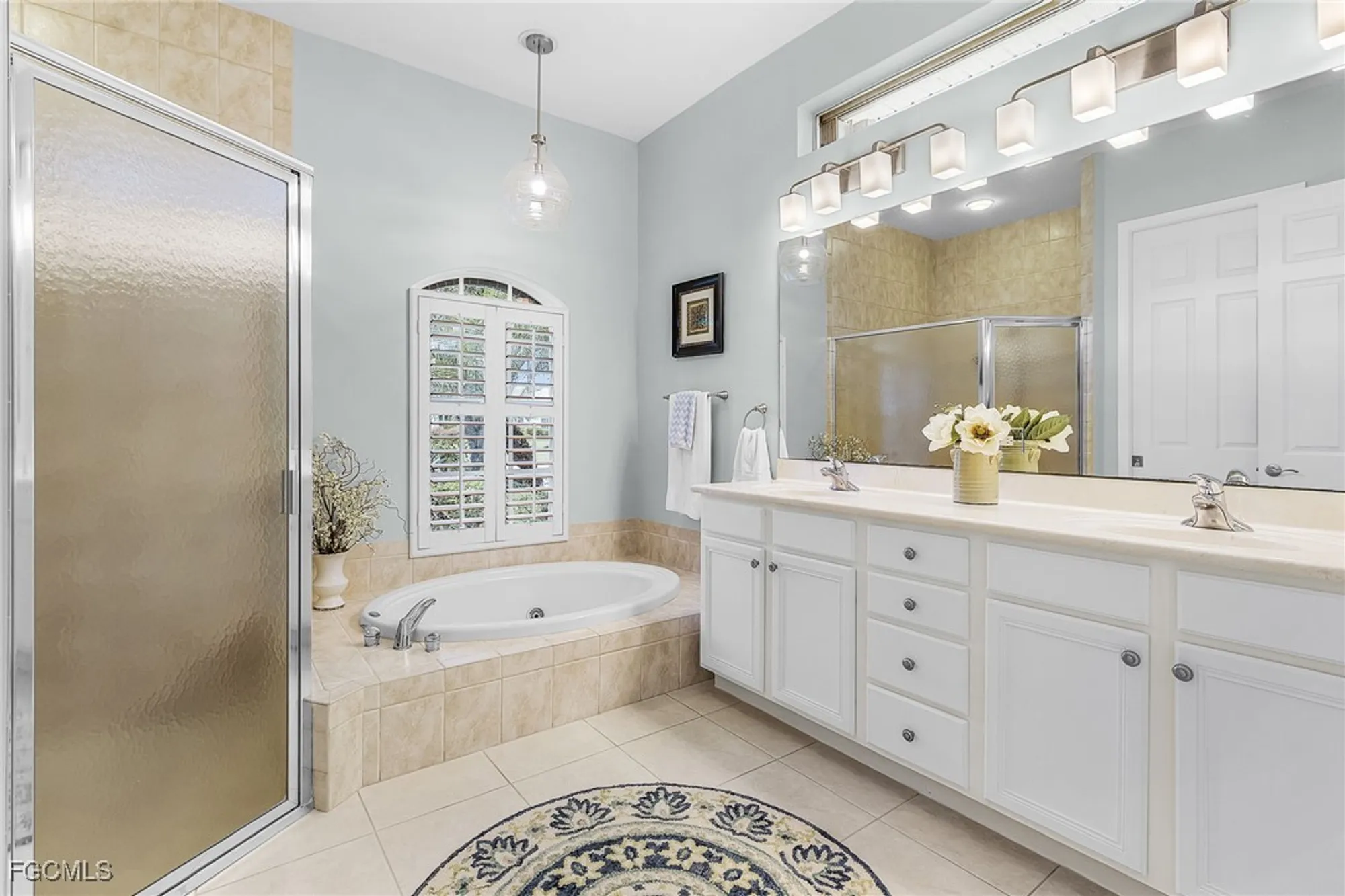 Property Slideshow image 15 of 44 | 3280 shady bnd, Fort Myers, FL, 33905