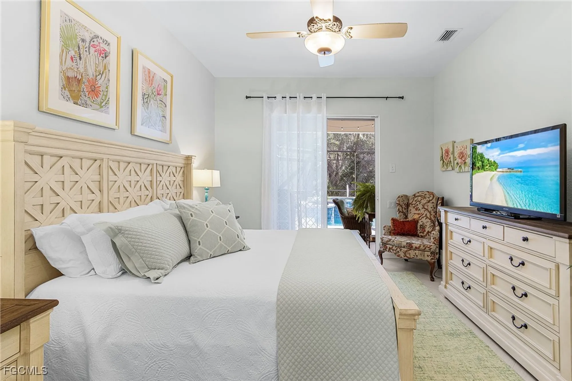 Property Slideshow image 13 of 44 | 3280 shady bnd, Fort Myers, FL, 33905