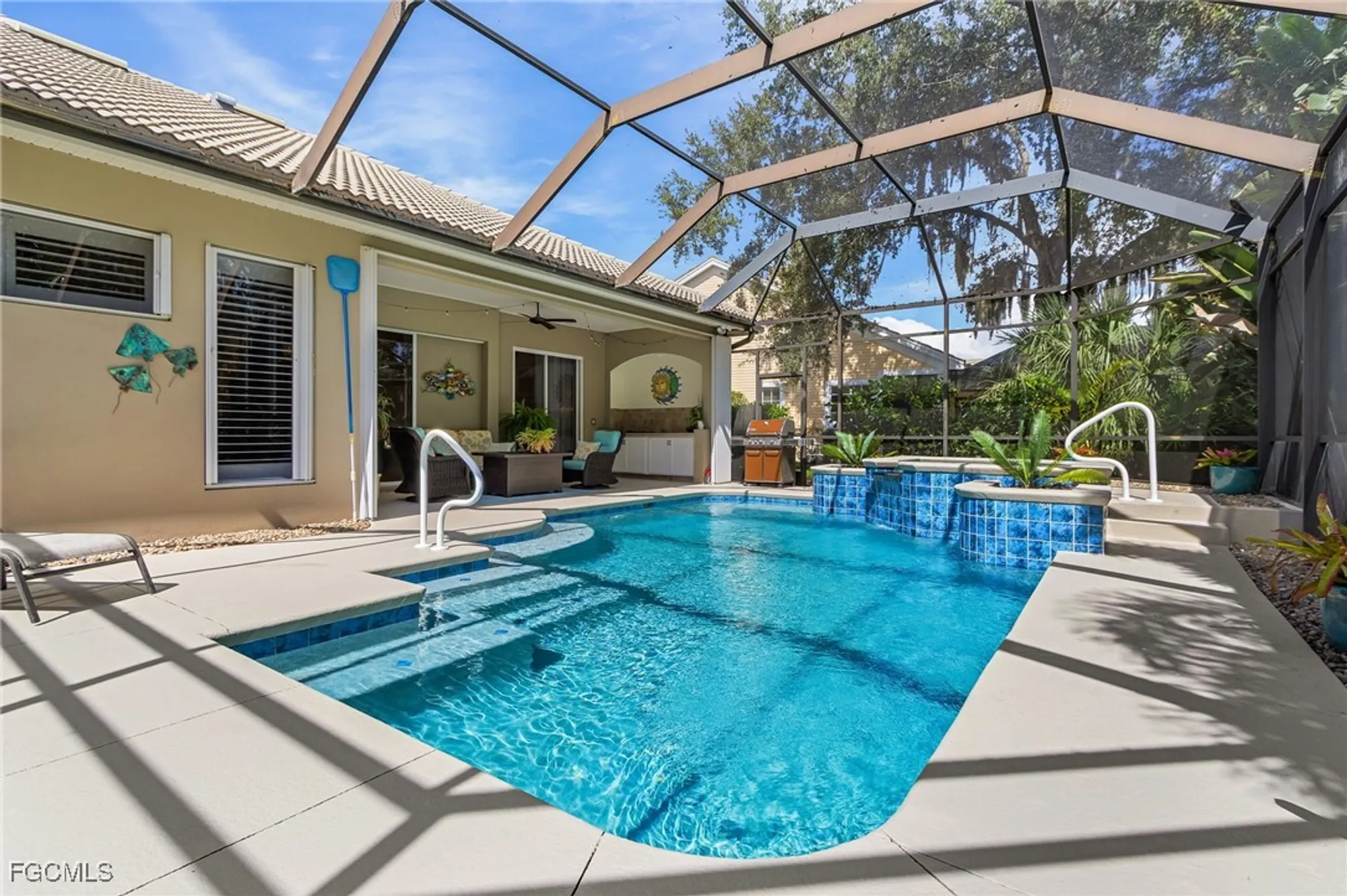 Property Slideshow image 23 of 44 | 3280 shady bnd, Fort Myers, FL, 33905