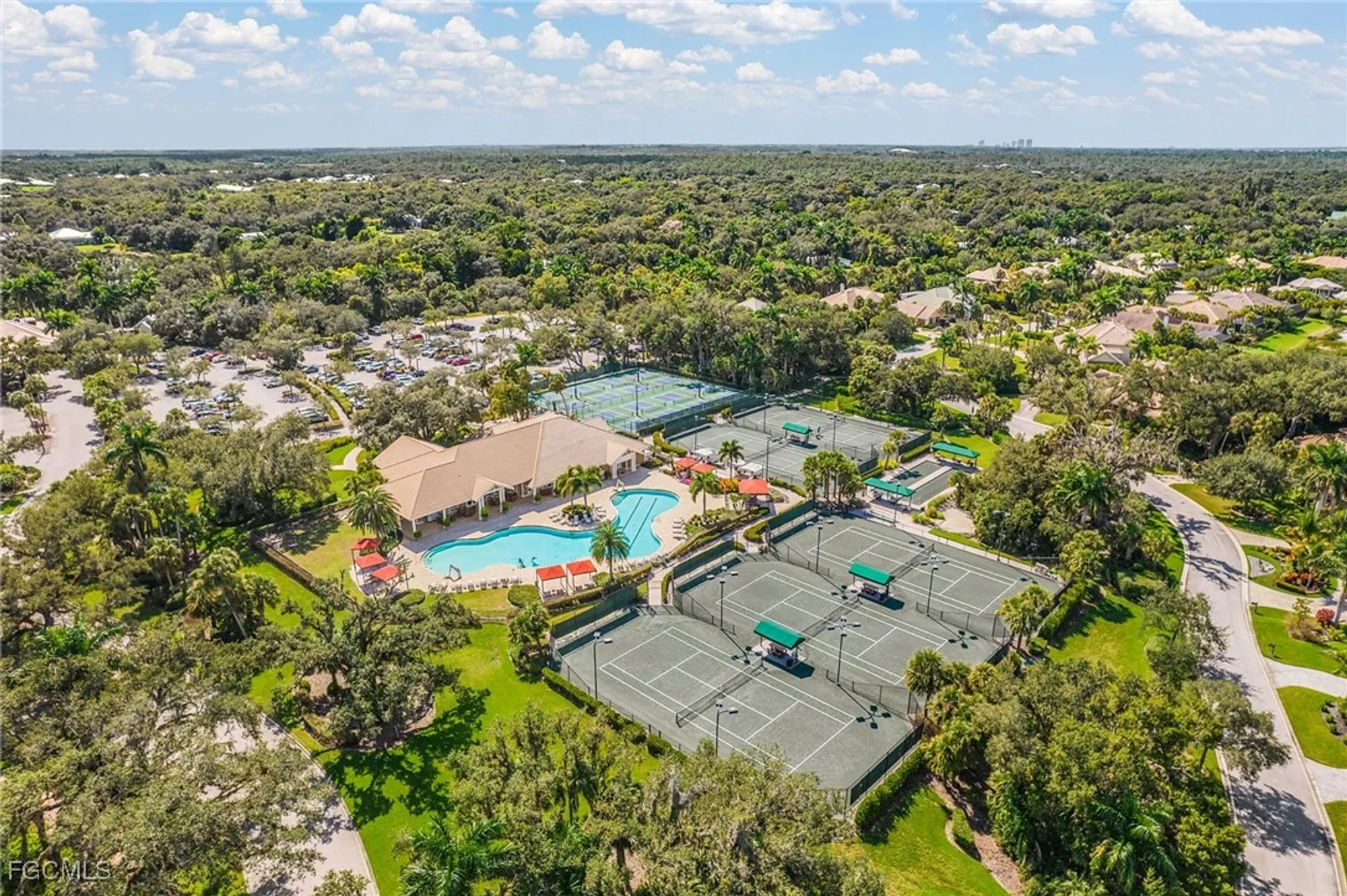 Property Slideshow image 36 of 44 | 3280 shady bnd, Fort Myers, FL, 33905