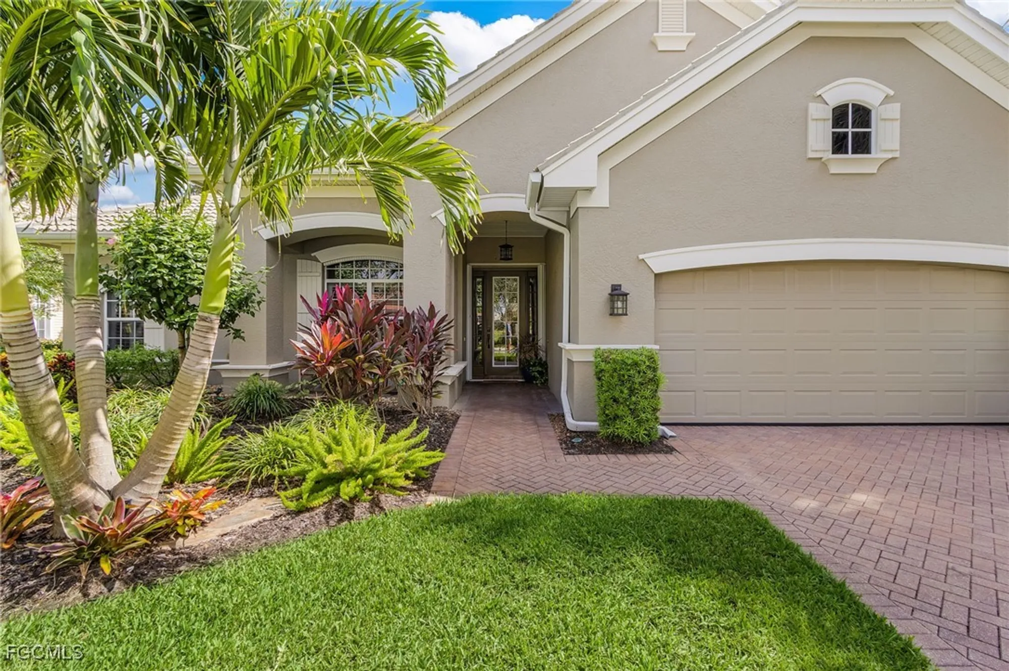 Property Slideshow image 3 of 44 | 3280 shady bnd, Fort Myers, FL, 33905