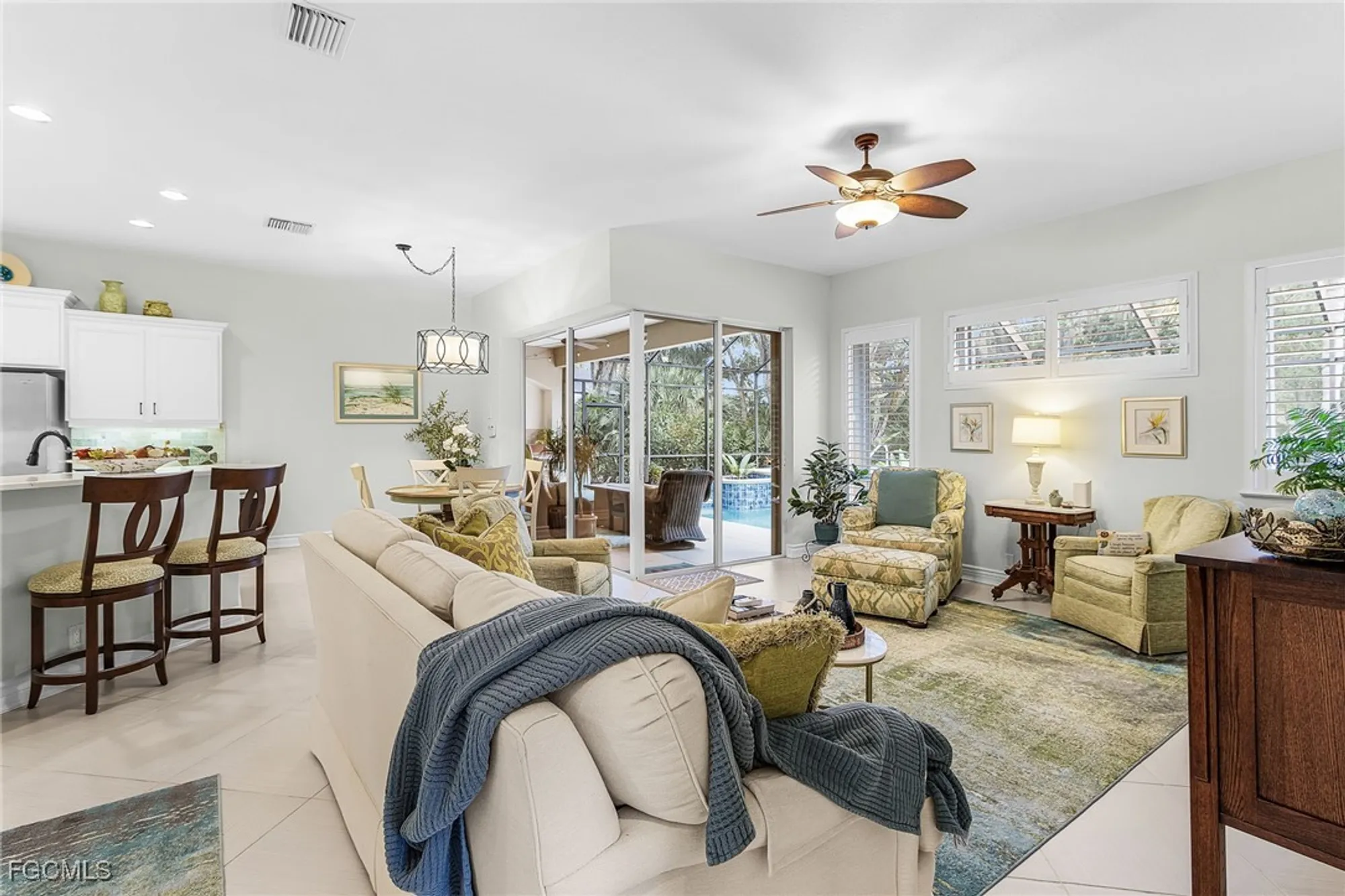 Property Slideshow image 7 of 44 | 3280 shady bnd, Fort Myers, FL, 33905