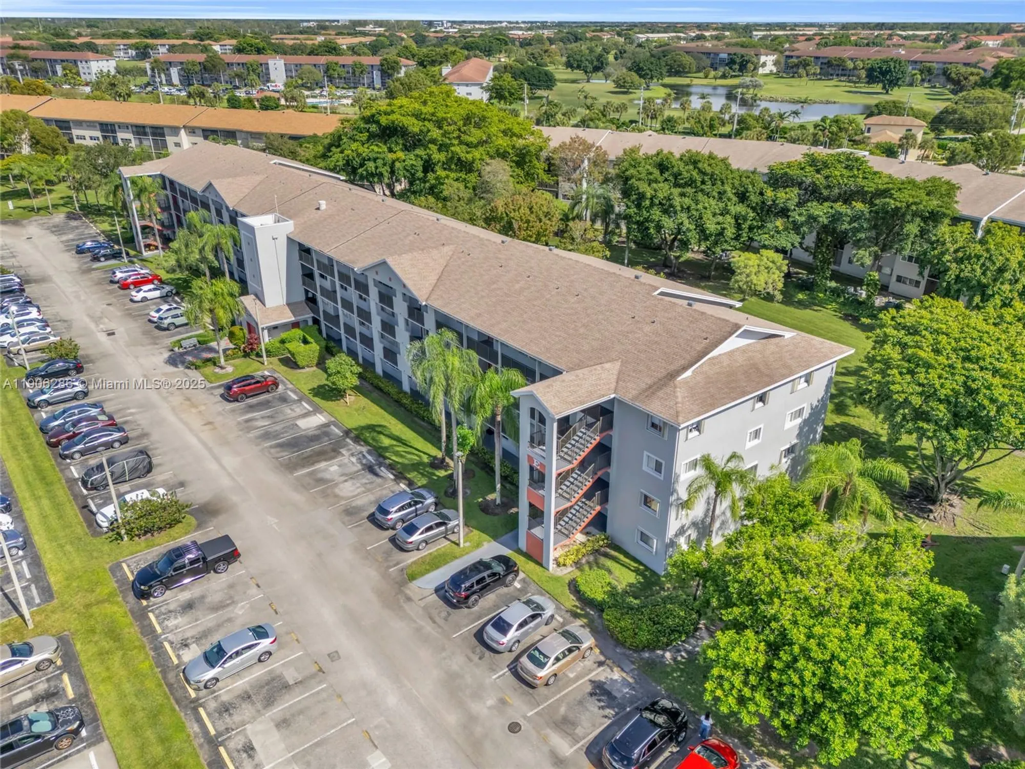 Property Slideshow image 14 of 23 | 801 sw 138th ave apt 310e, Pembroke Pines, FL, 33027