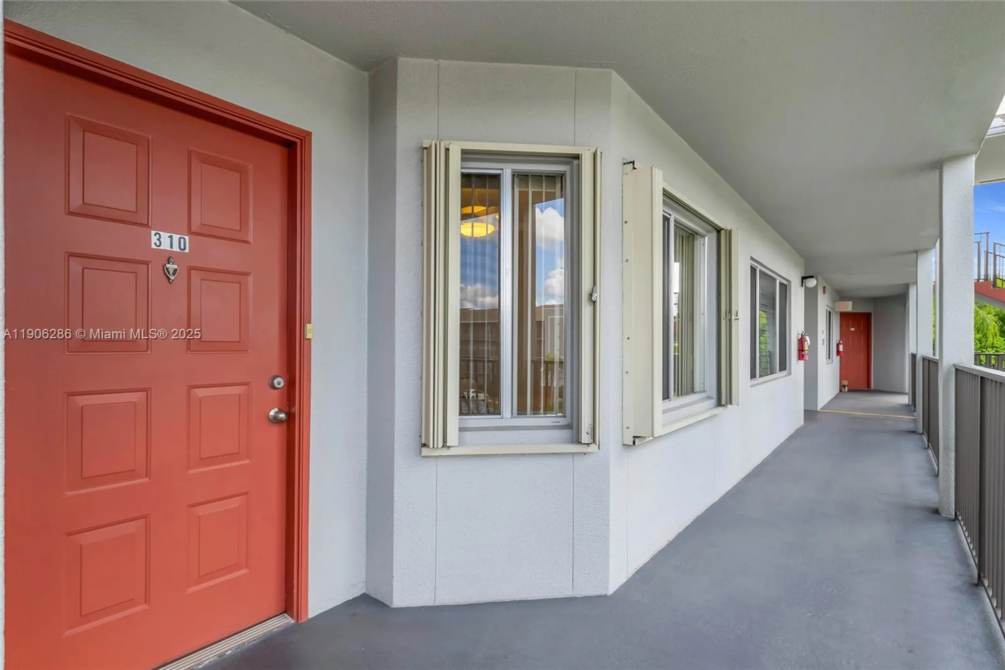 Property Slideshow image 13 of 23 | 801 sw 138th ave apt 310e, Pembroke Pines, FL, 33027