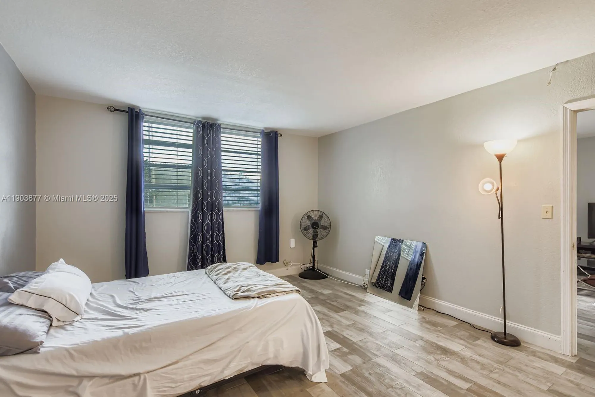 Property Slideshow image 6 of 13 | 6300 nw 62nd st 210, Tamarac, FL, 33319