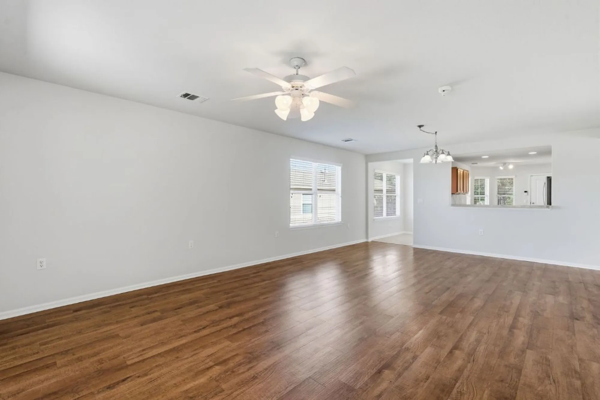 Property Slideshow image 7 of 24 | 537 salt creek ln, Georgetown, TX, 78633