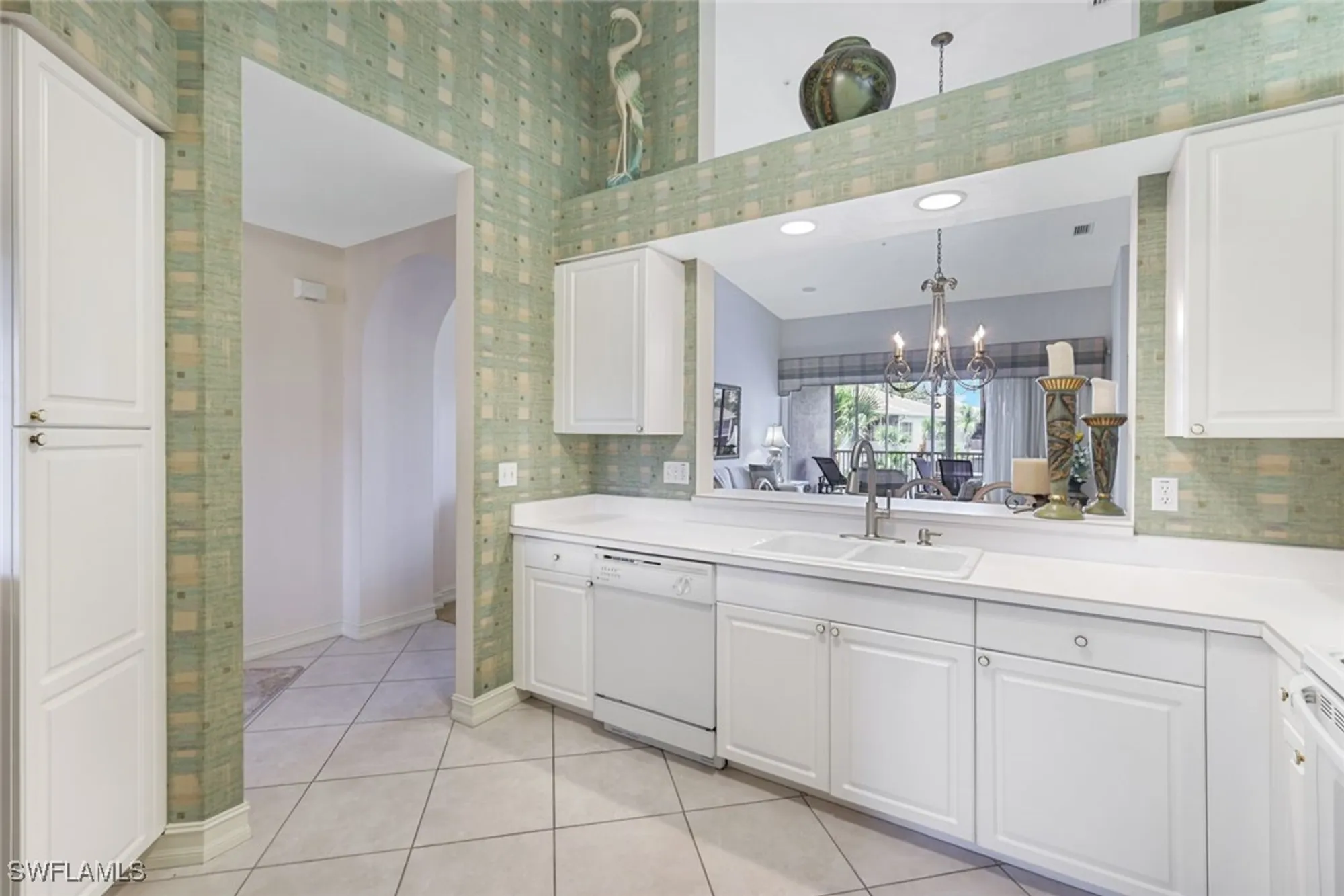 Property Slideshow image 14 of 50 | 795 bentwater cir 202, Naples, FL, 34108
