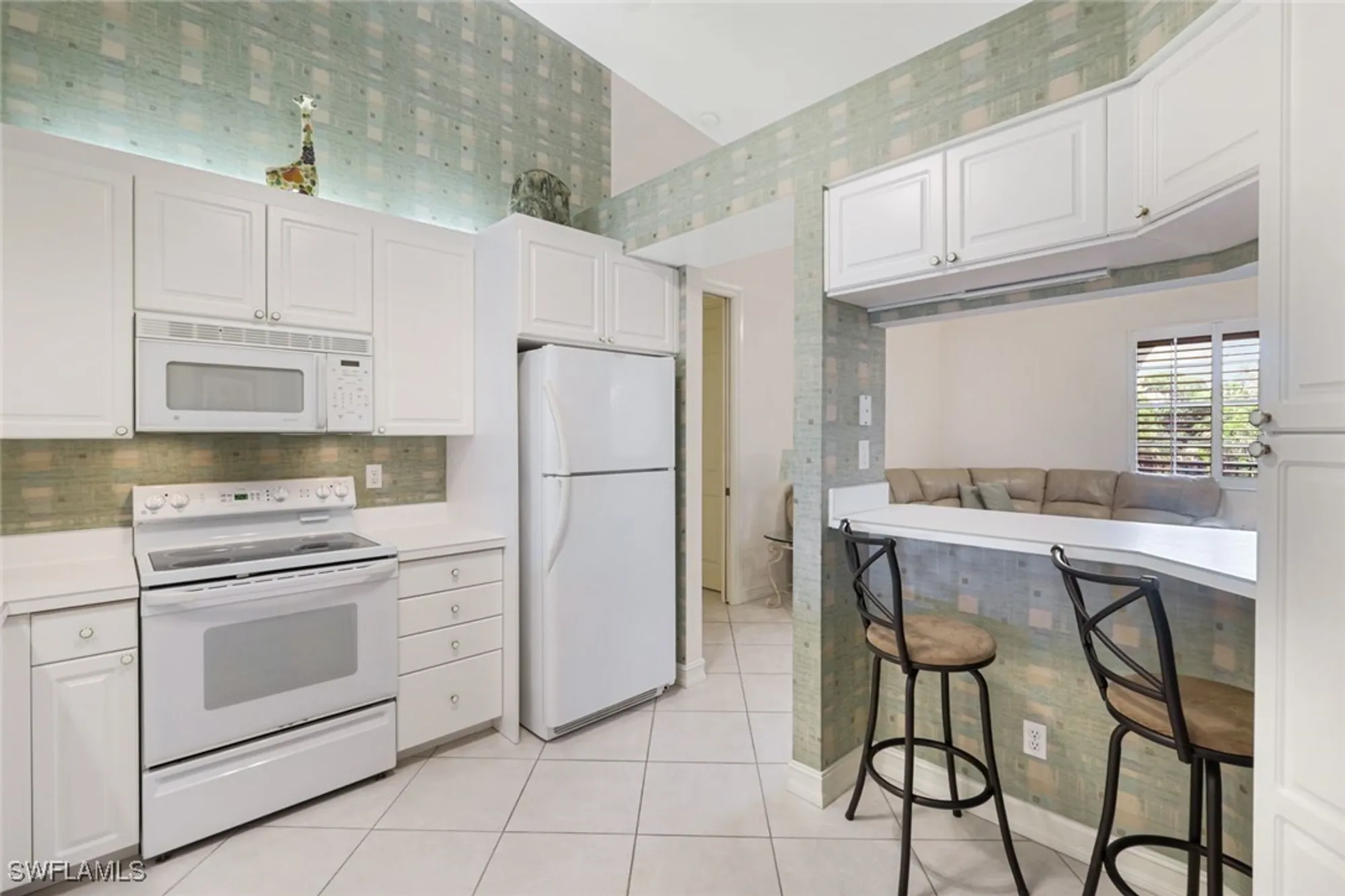 Property Slideshow image 16 of 50 | 795 bentwater cir 202, Naples, FL, 34108