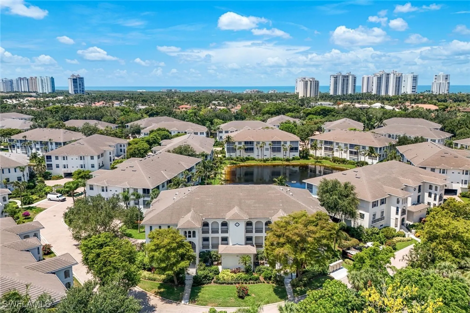 Property Slideshow image 38 of 50 | 795 bentwater cir 202, Naples, FL, 34108