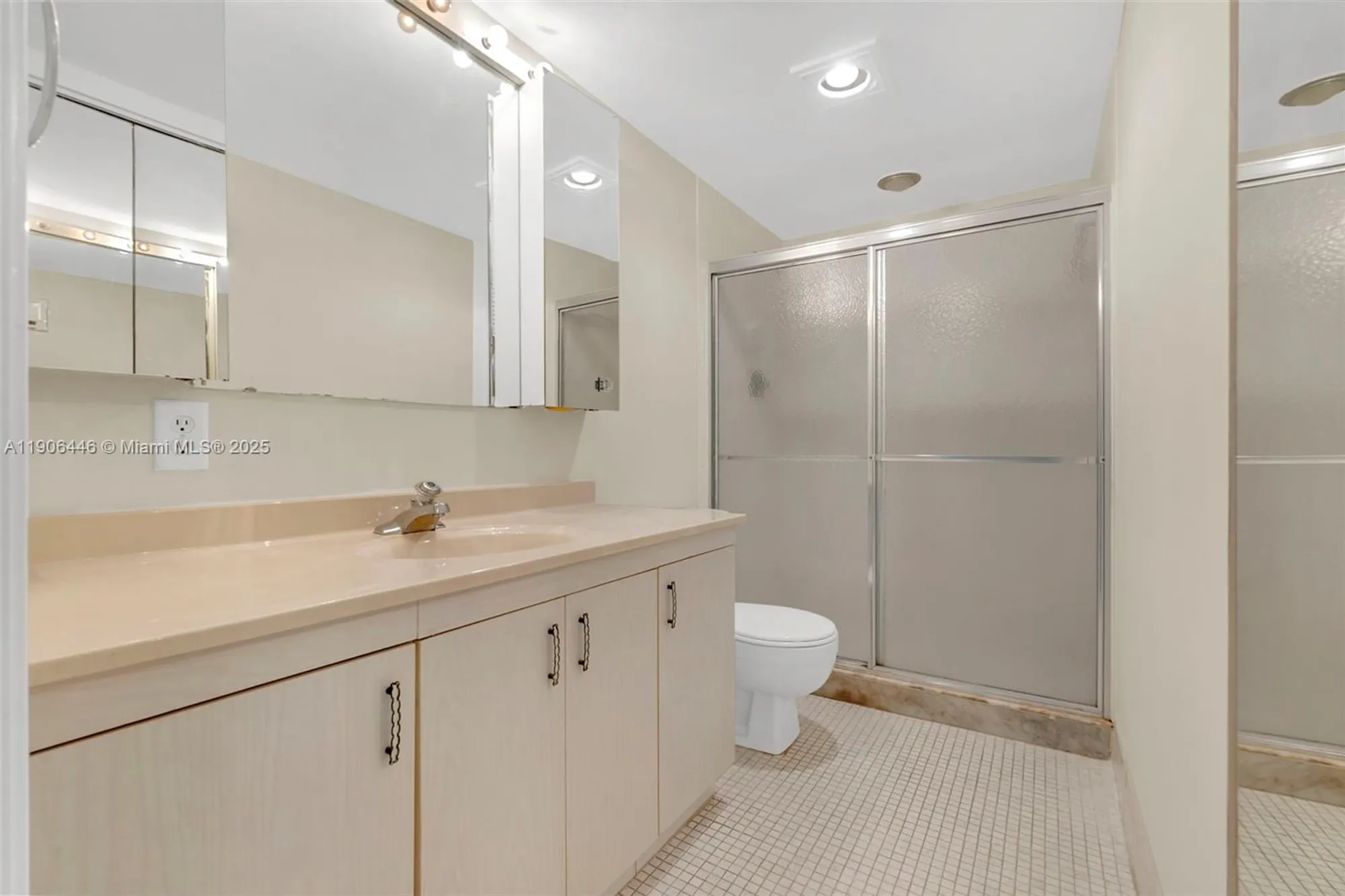 Property Slideshow image 24 of 26 | 4401 martinique ct apt c4, Coconut Creek, FL, 33066