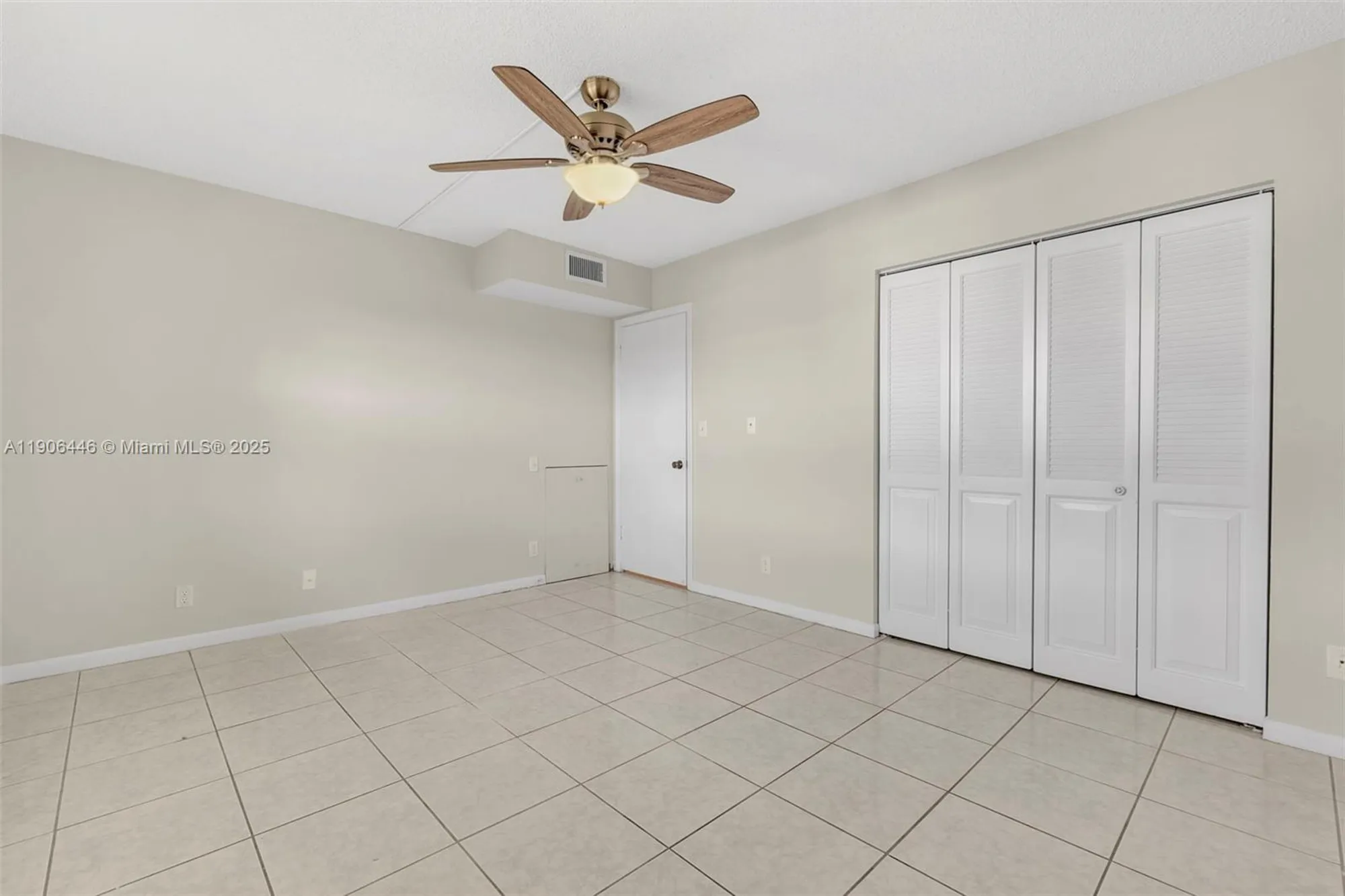 Property Slideshow image 23 of 26 | 4401 martinique ct apt c4, Coconut Creek, FL, 33066