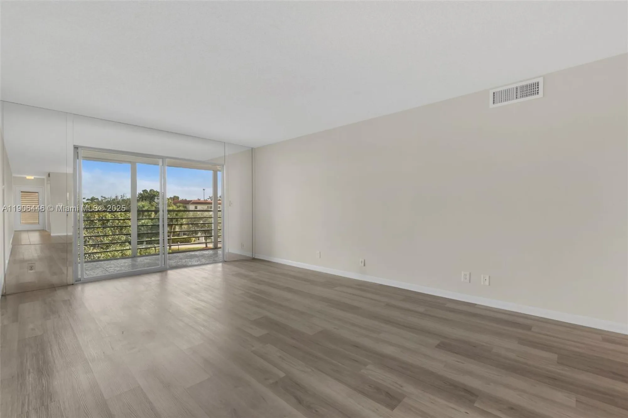 Property Slideshow image 9 of 26 | 4401 martinique ct apt c4, Coconut Creek, FL, 33066