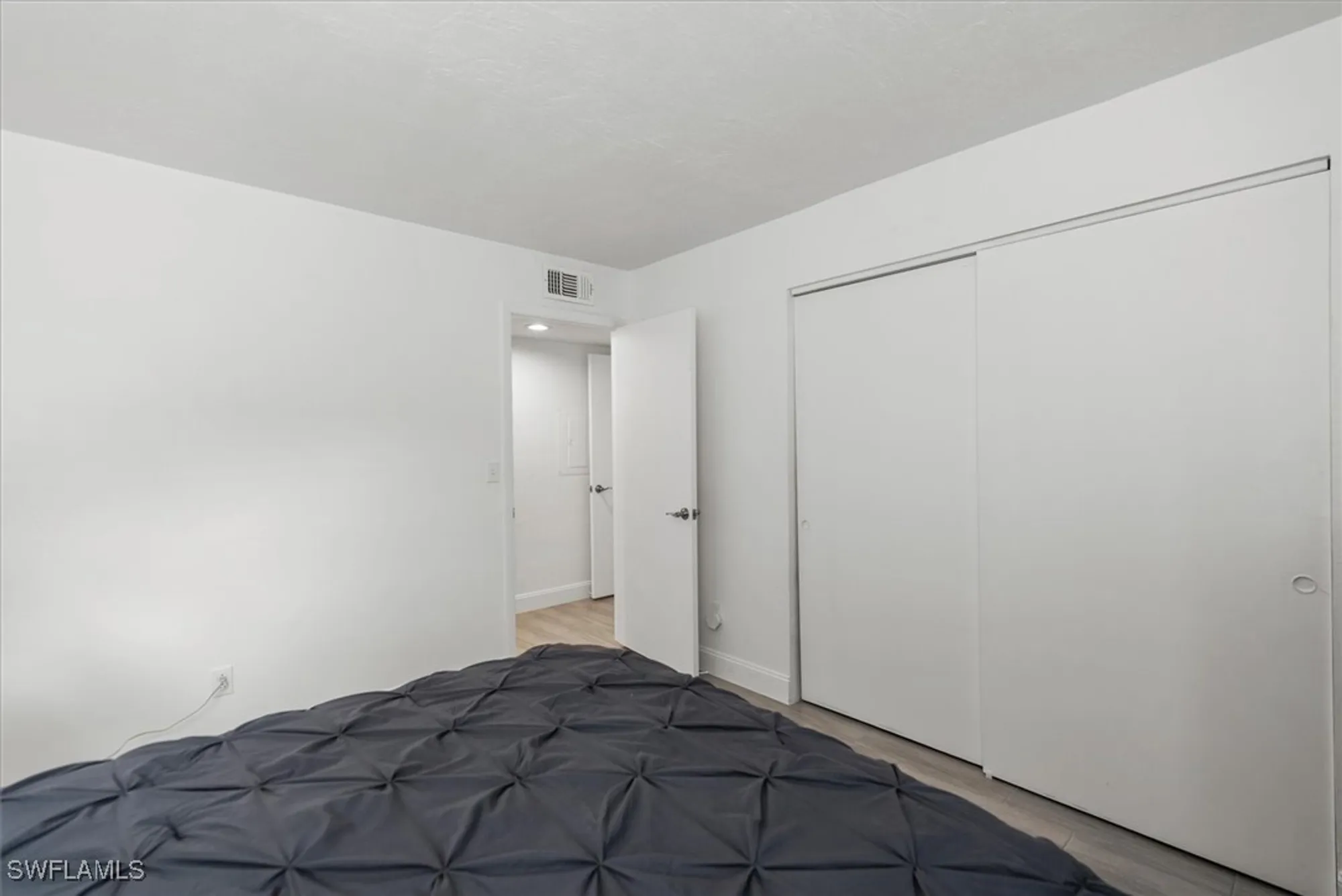 Property Slideshow image 19 of 31 | 5665 trailwinds dr 616, Fort Myers, FL, 33907