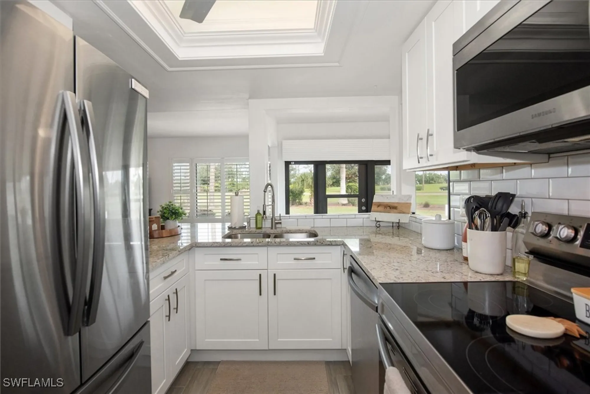 Property Slideshow image 11 of 31 | 5665 trailwinds dr 616, Fort Myers, FL, 33907