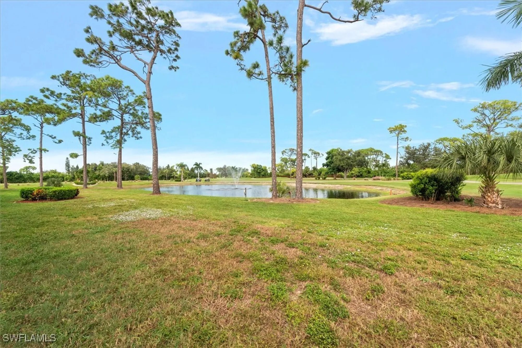 Property Slideshow image 26 of 31 | 5665 trailwinds dr 616, Fort Myers, FL, 33907