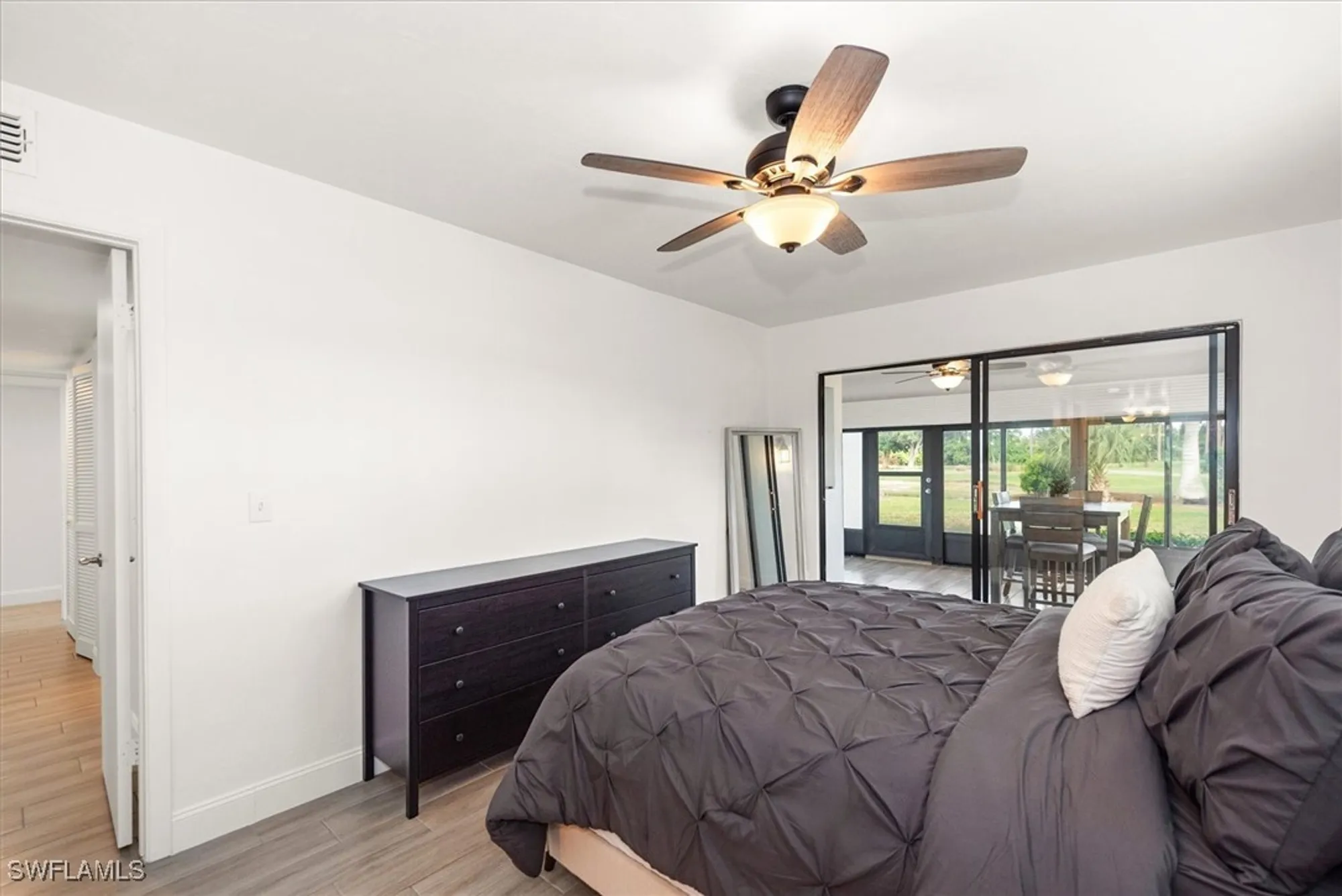 Property Slideshow image 21 of 31 | 5665 trailwinds dr 616, Fort Myers, FL, 33907