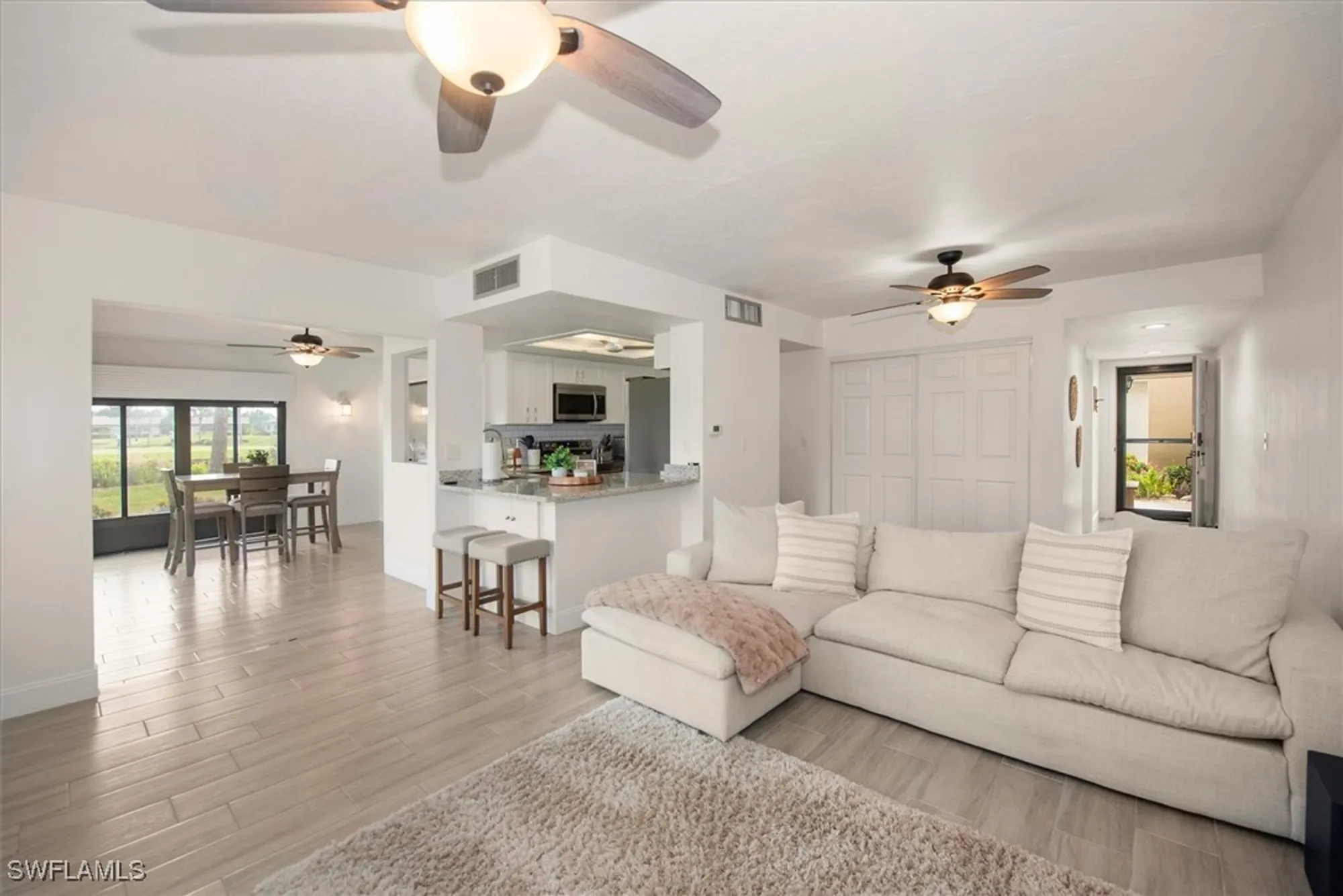 Property Slideshow image 8 of 31 | 5665 trailwinds dr 616, Fort Myers, FL, 33907