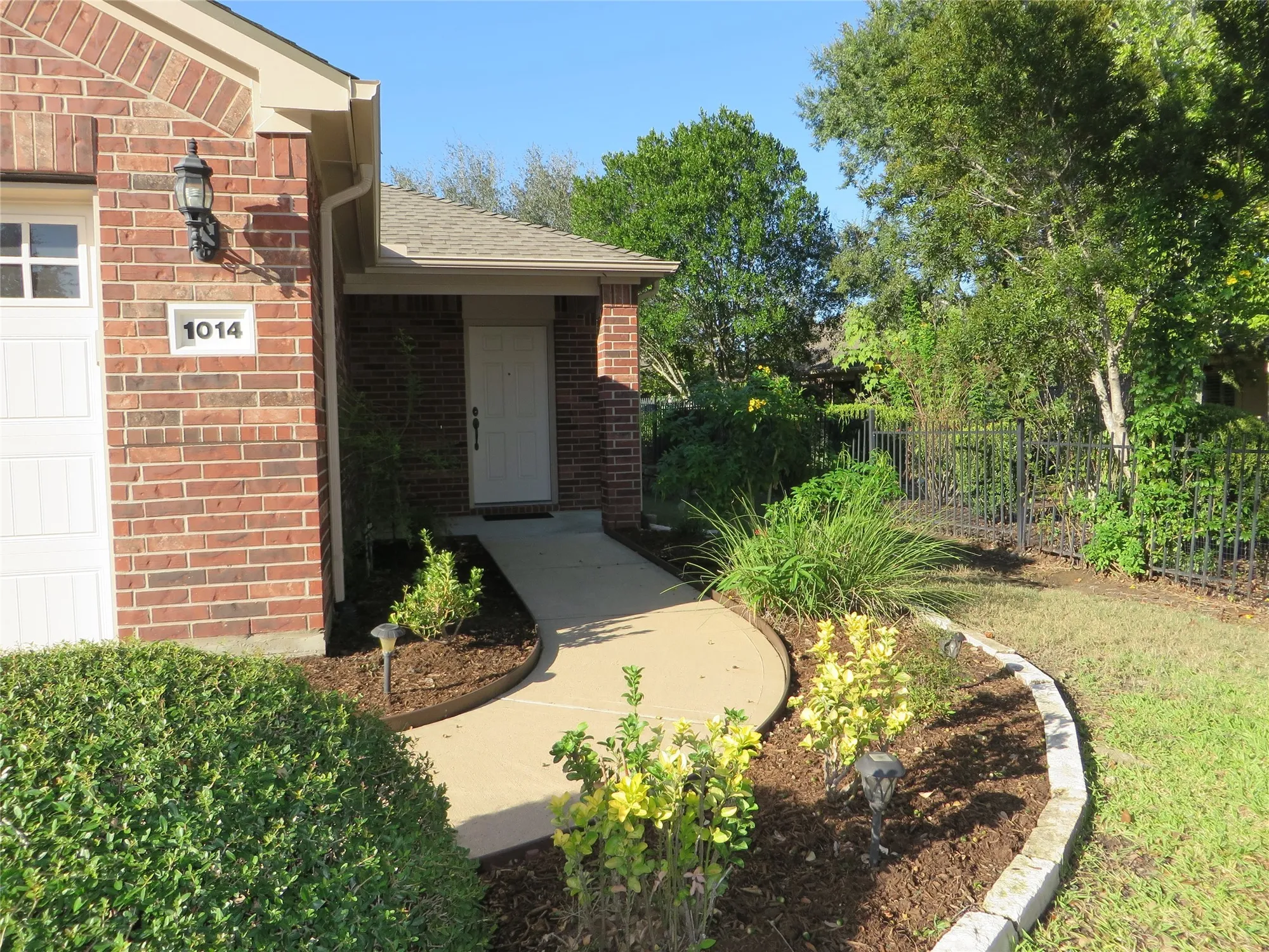 Property Slideshow image 12 of 19 | 1014 oleander way, Richmond, TX, 77469