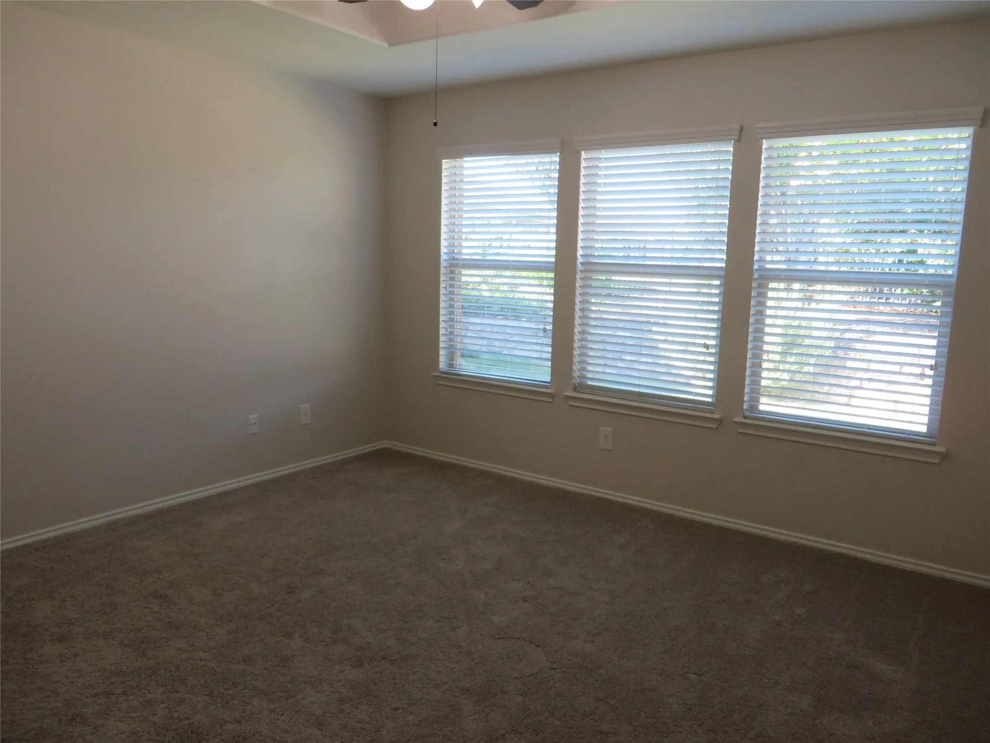 Property Slideshow image 6 of 19 | 1014 oleander way, Richmond, TX, 77469