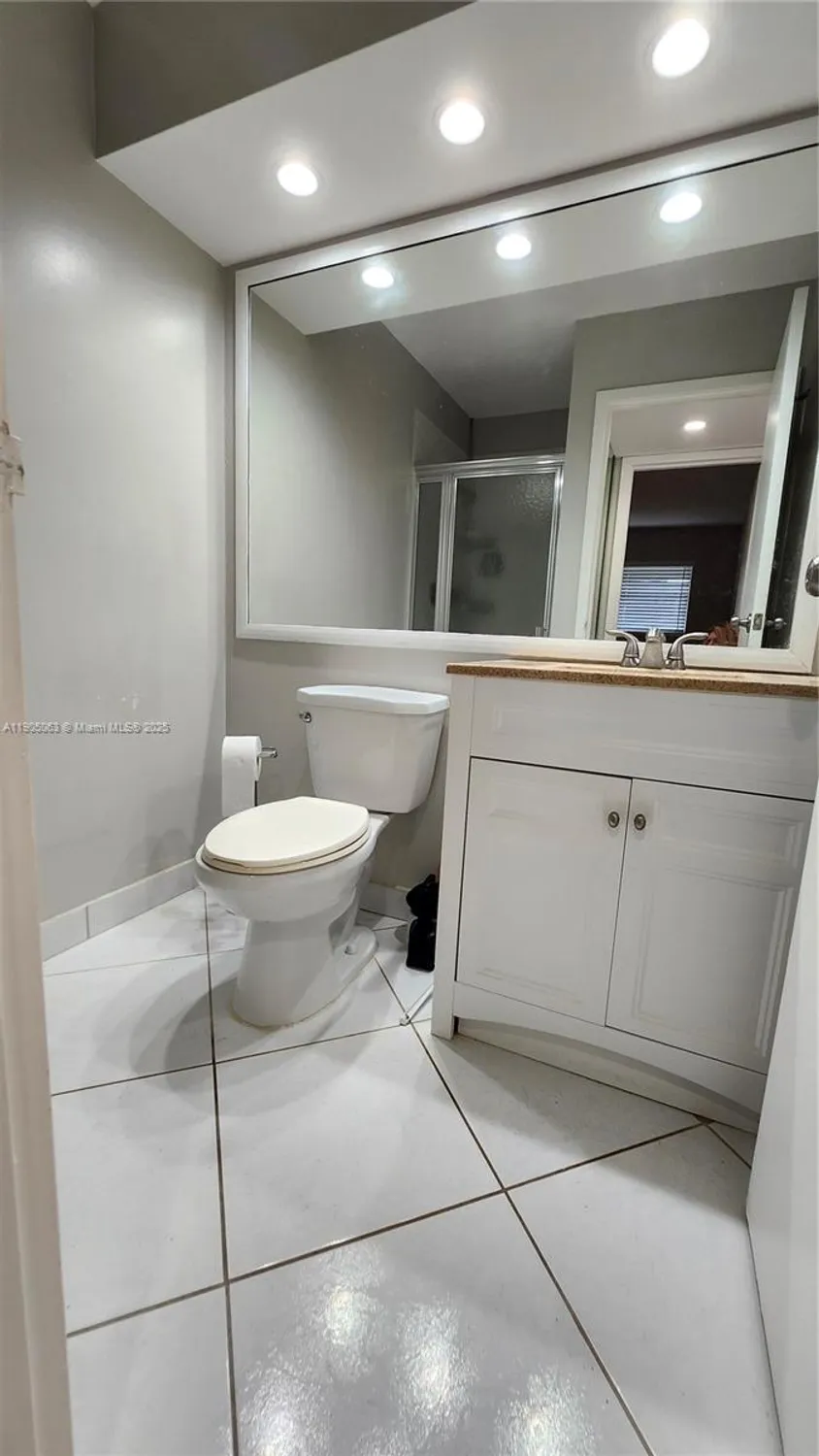 Property Slideshow image 21 of 47 | 756 flanders p # 756, Delray Beach, FL, 33484