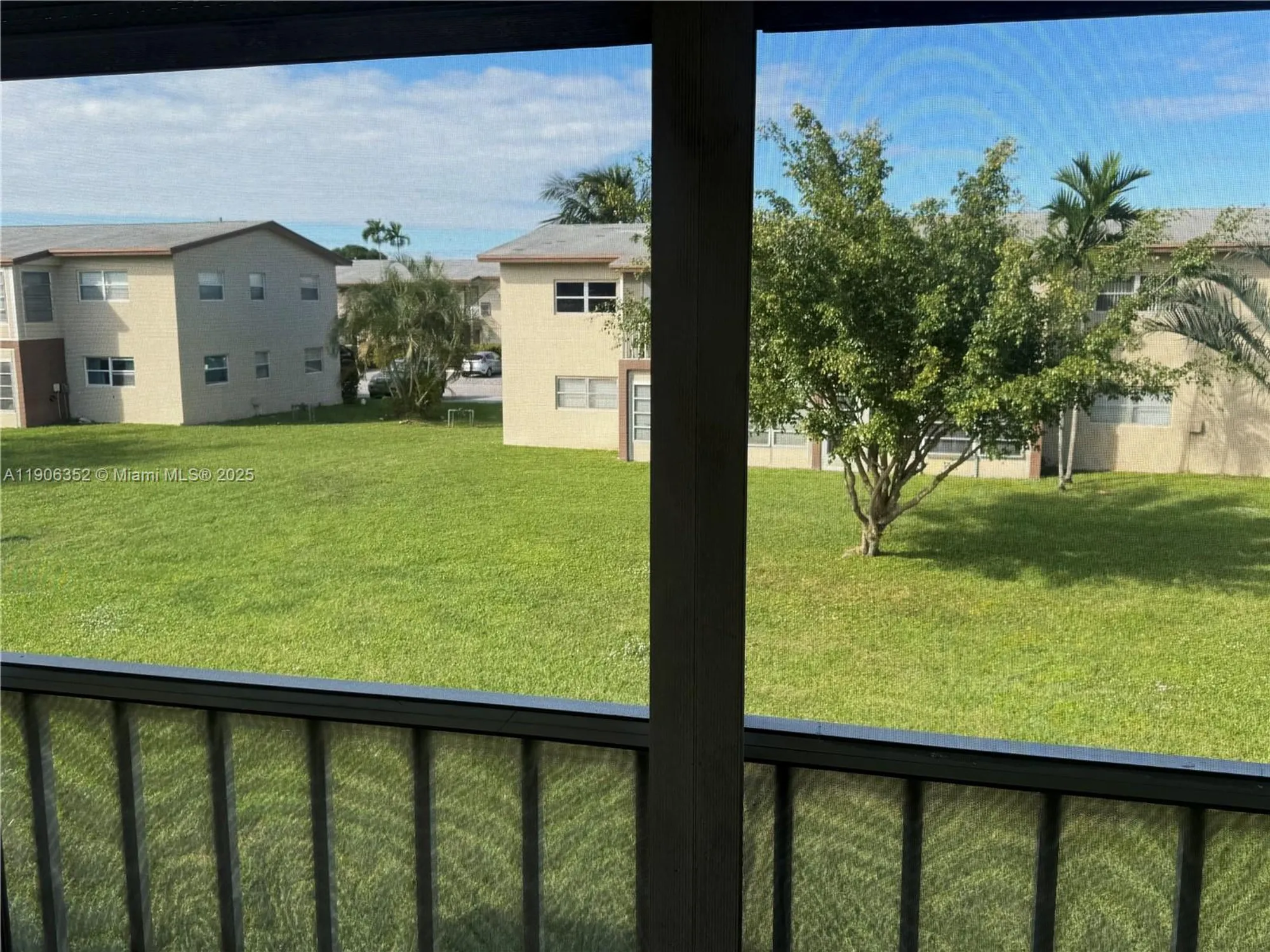 Property Slideshow image 11 of 15 | 7205 nw 5th ct apt 202, Margate, FL, 33063