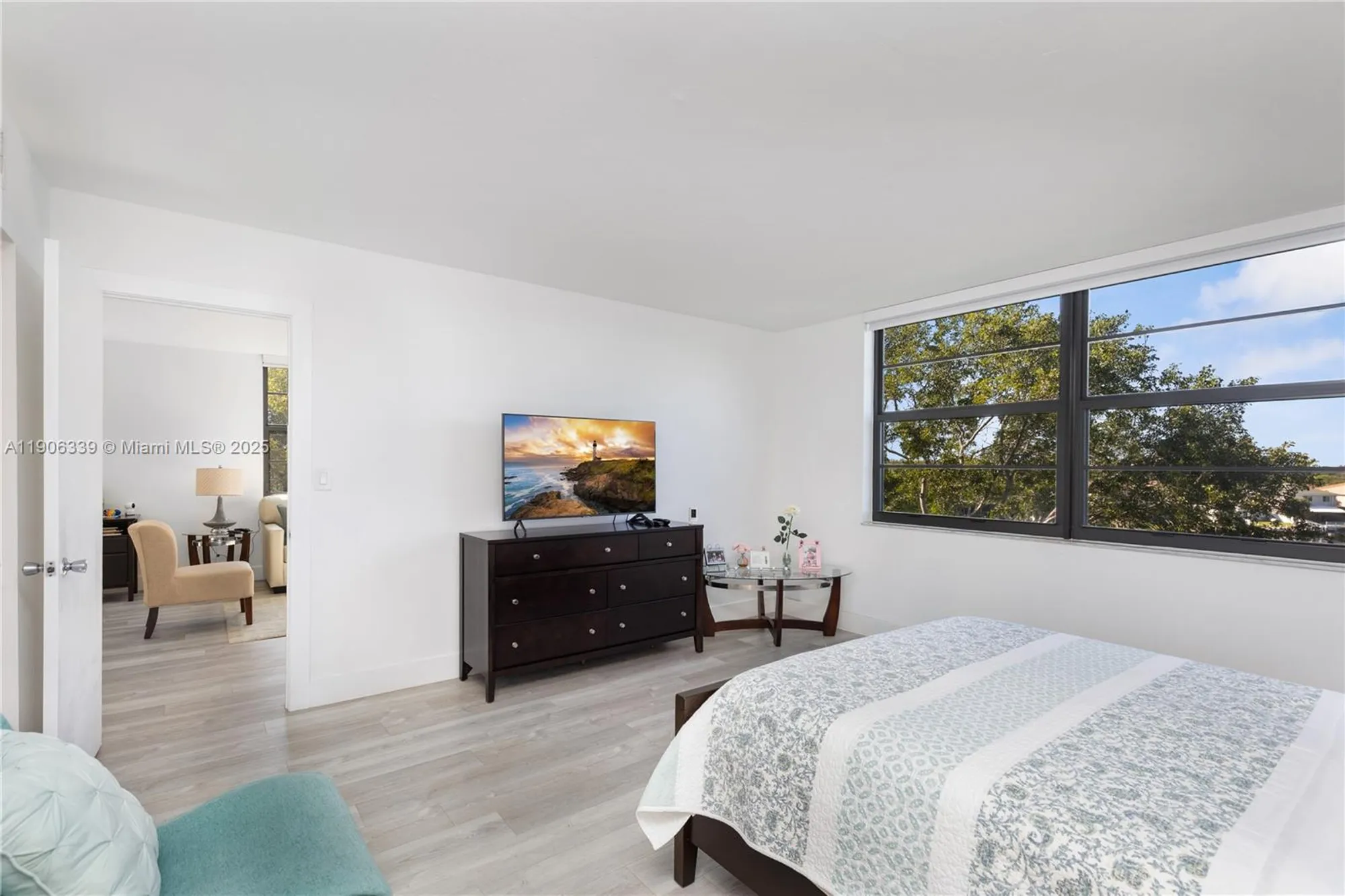 Property Slideshow image 29 of 36 | 1100 colony point cir apt 414, Pembroke Pines, FL, 33026