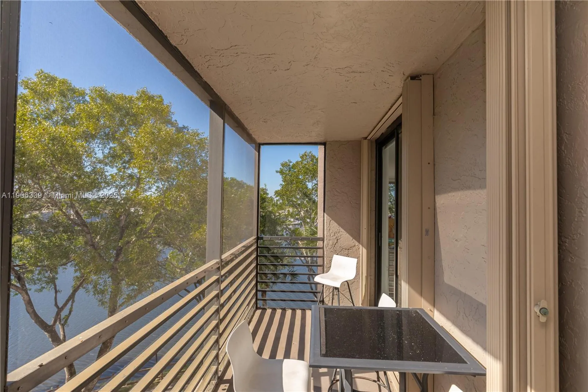 Property Slideshow image 20 of 36 | 1100 colony point cir apt 414, Pembroke Pines, FL, 33026