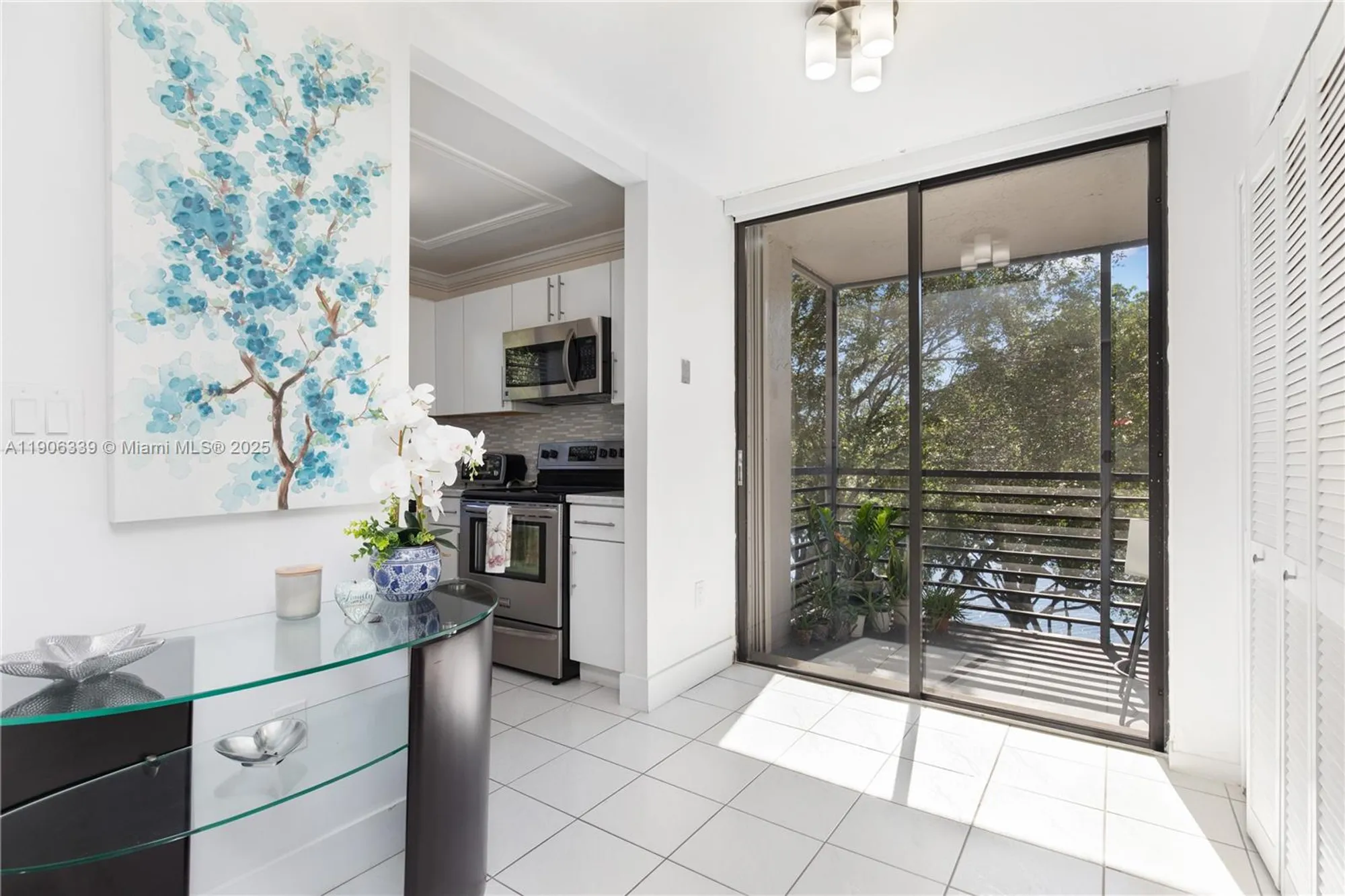 Property Slideshow image 23 of 36 | 1100 colony point cir apt 414, Pembroke Pines, FL, 33026