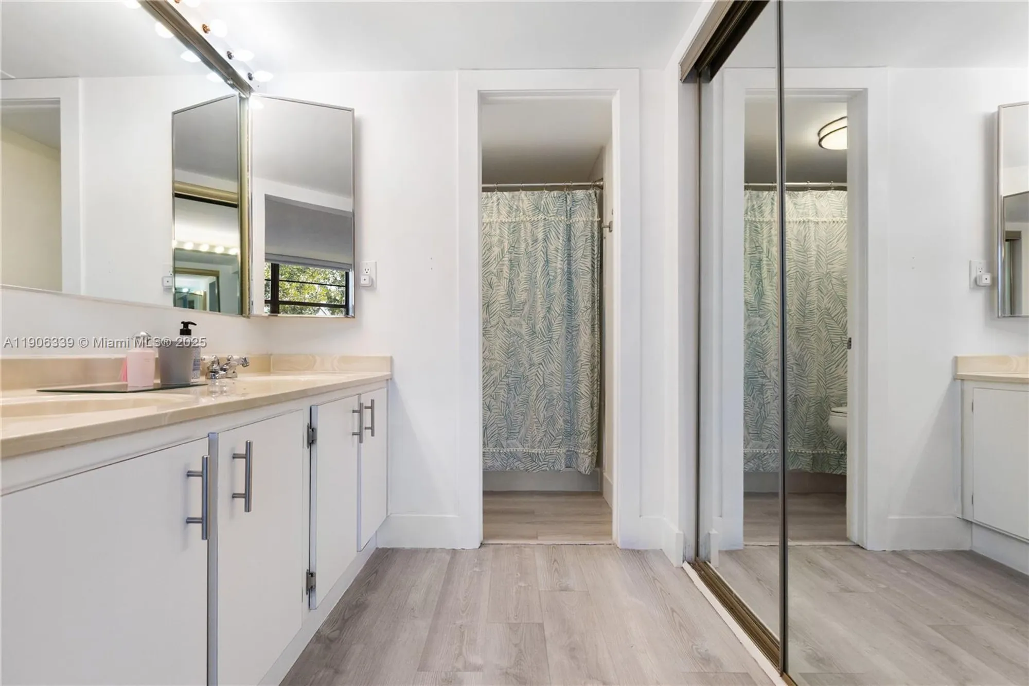 Property Slideshow image 30 of 36 | 1100 colony point cir apt 414, Pembroke Pines, FL, 33026