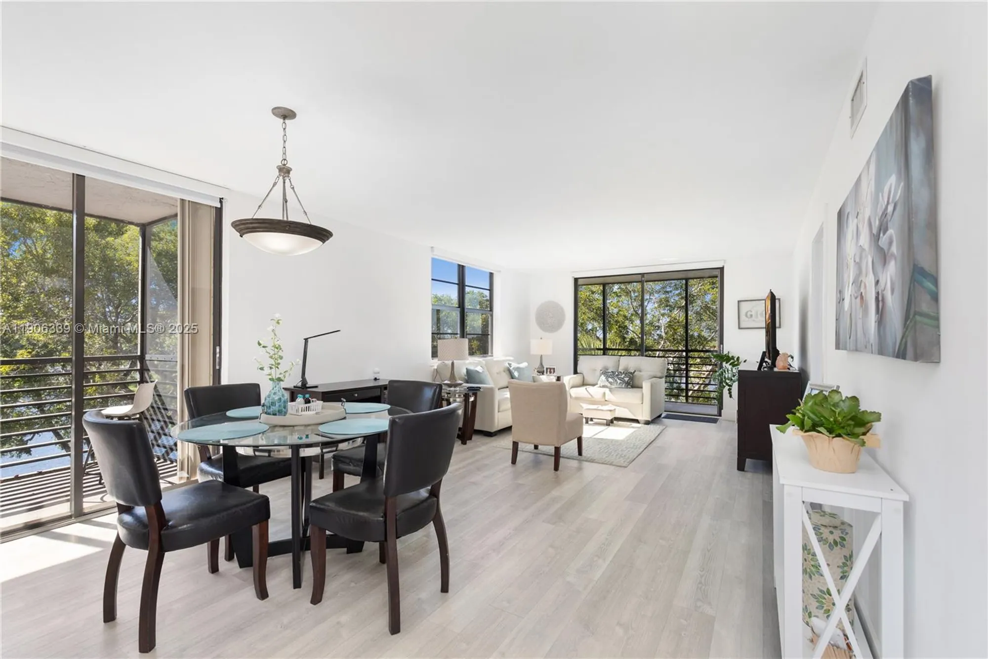 Property Slideshow image 7 of 36 | 1100 colony point cir apt 414, Pembroke Pines, FL, 33026