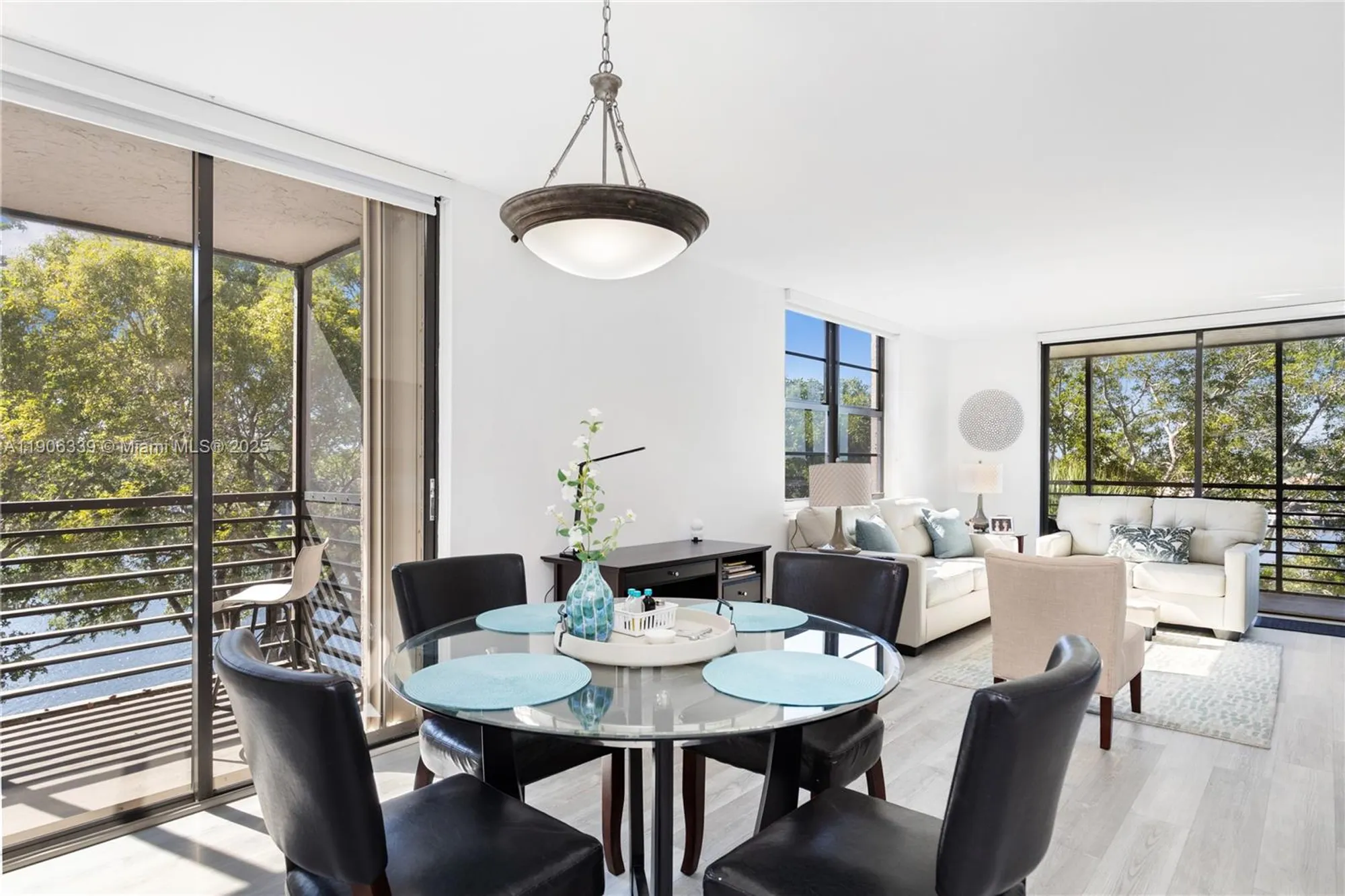 Property Slideshow image 8 of 36 | 1100 colony point cir apt 414, Pembroke Pines, FL, 33026