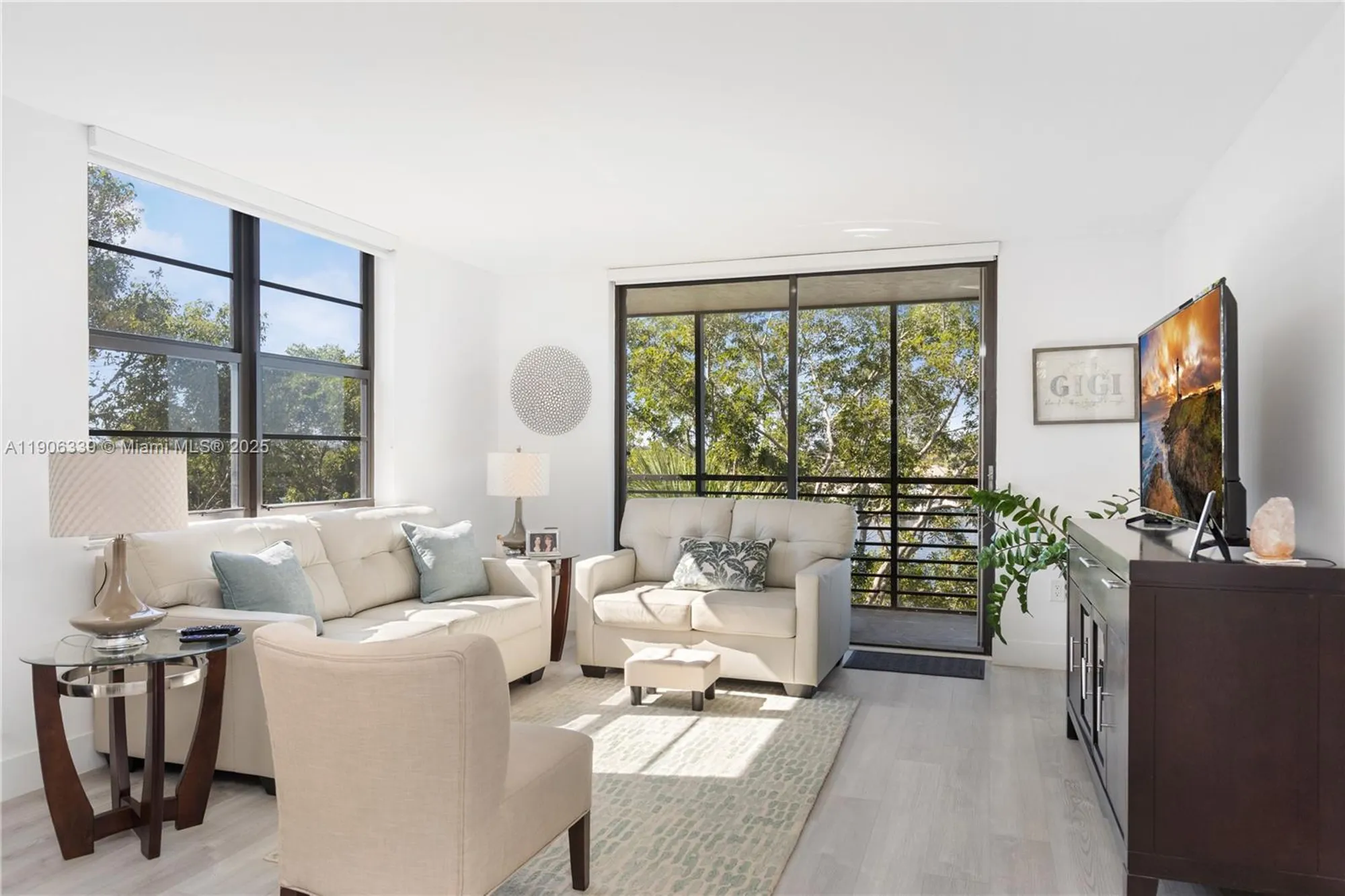 Property Slideshow image 9 of 36 | 1100 colony point cir apt 414, Pembroke Pines, FL, 33026