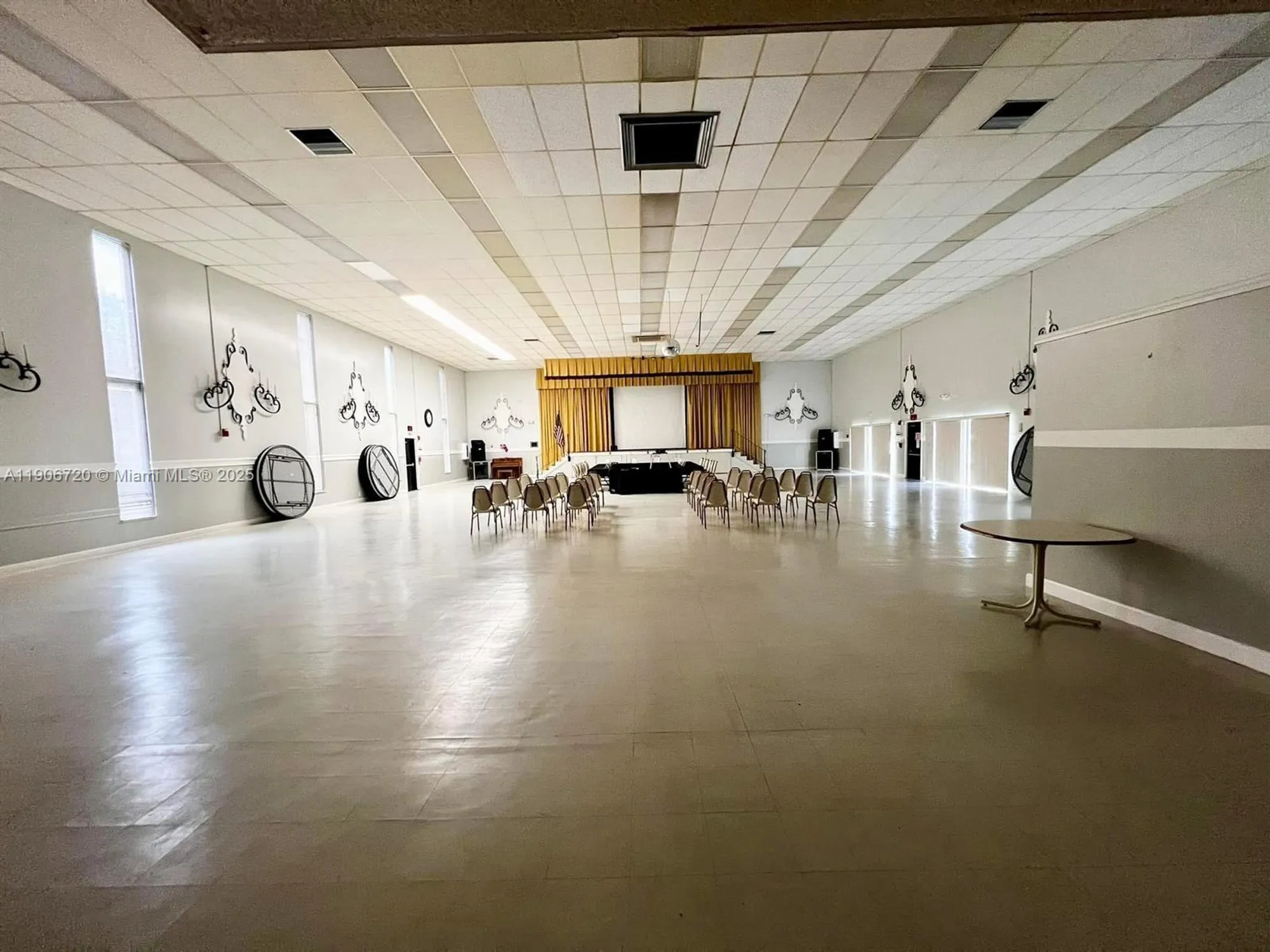 Property Slideshow image 28 of 31 | 4770 nw 21st st 302, Lauderhill, FL, 33313