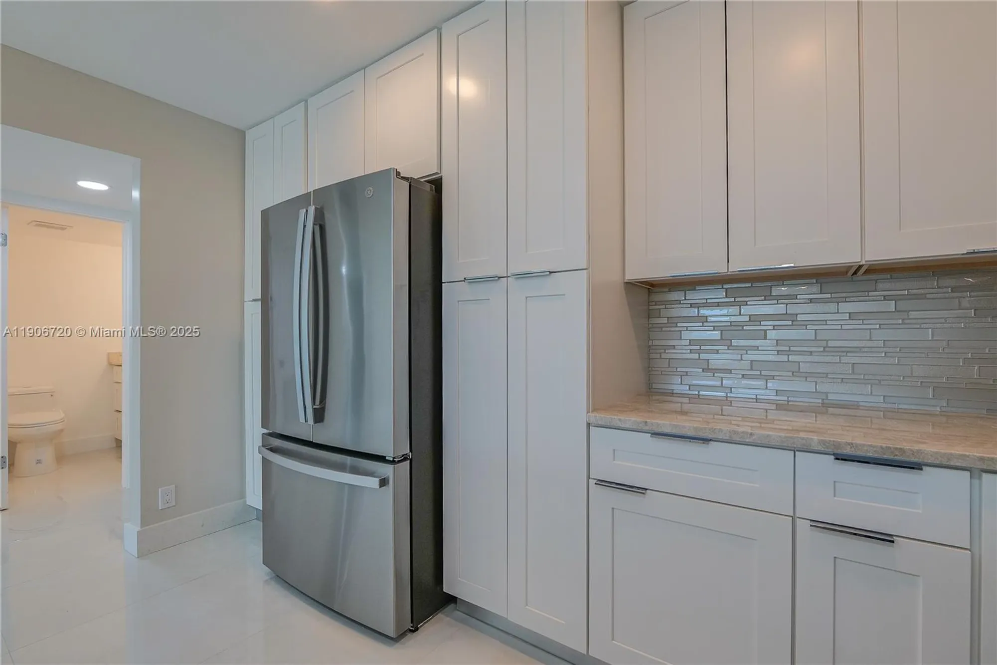 Property Slideshow image 7 of 31 | 4770 nw 21st st 302, Lauderhill, FL, 33313