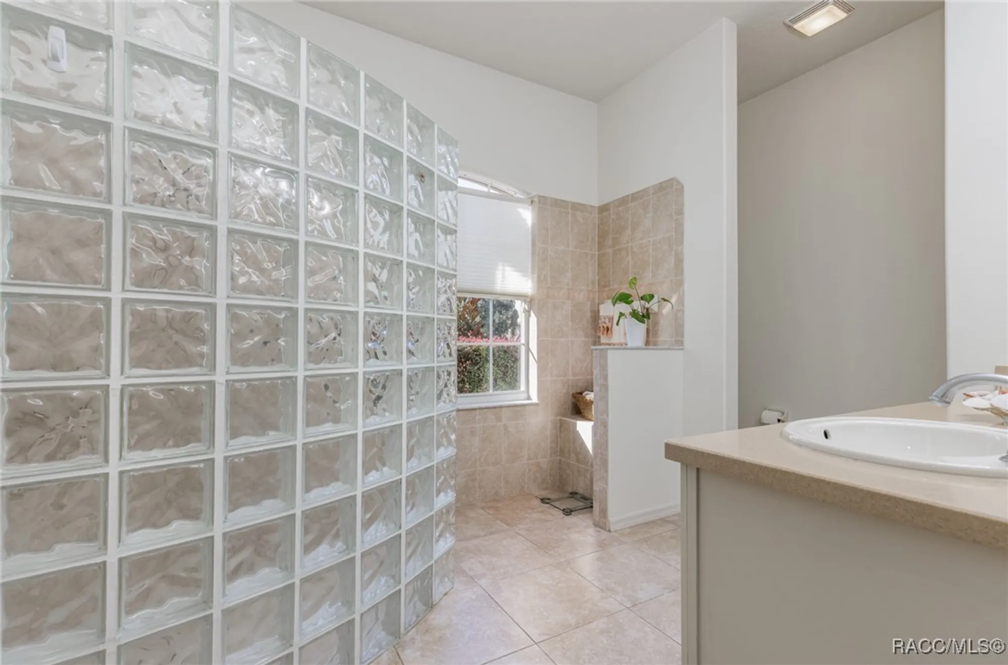 Property Slideshow image 18 of 51 | 1056 w beagle run loop, Hernando, FL, 34442