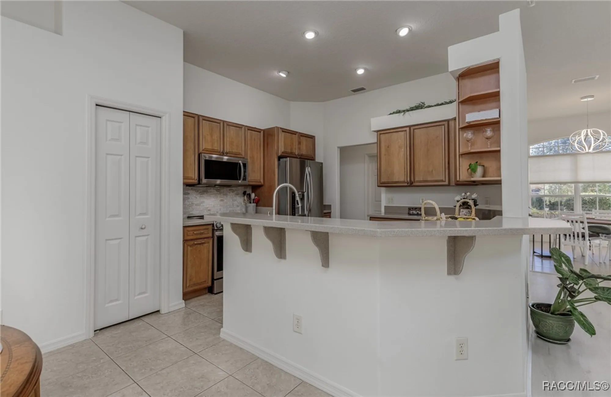 Property Slideshow image 10 of 51 | 1056 w beagle run loop, Hernando, FL, 34442