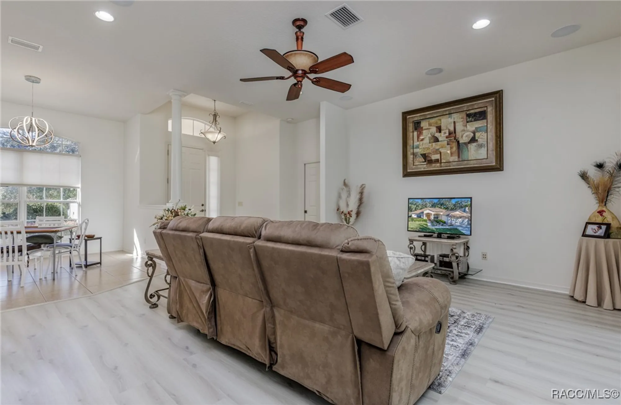 Property Slideshow image 5 of 51 | 1056 w beagle run loop, Hernando, FL, 34442