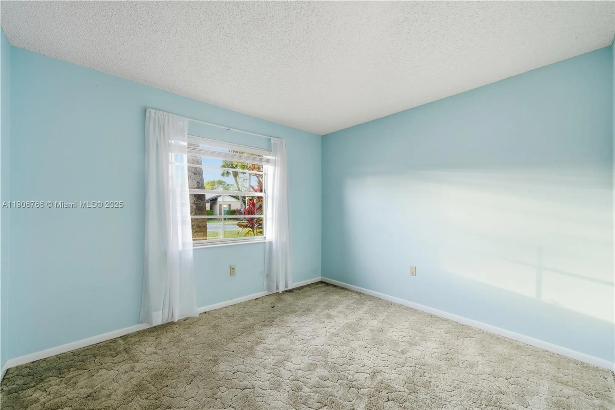 Property Slideshow image 16 of 49 | 55 jasmine st, Lake Placid, FL, 33852