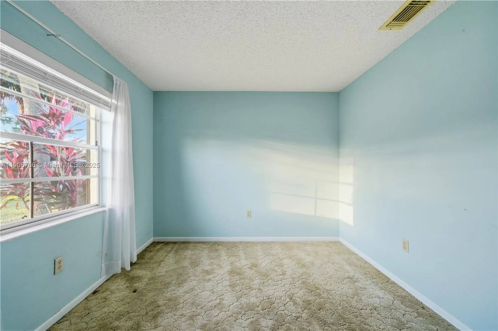 Property Slideshow image 18 of 49 | 55 jasmine st, Lake Placid, FL, 33852