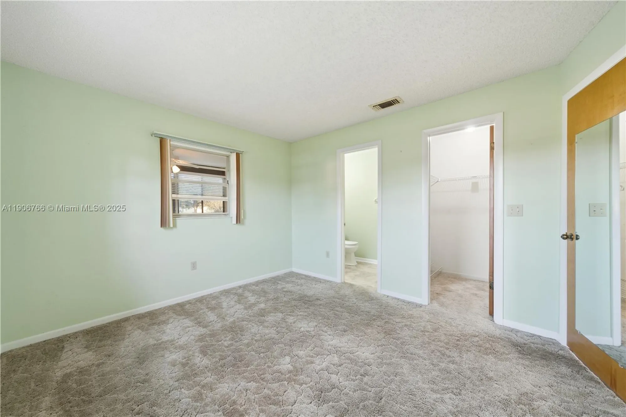 Property Slideshow image 11 of 49 | 55 jasmine st, Lake Placid, FL, 33852