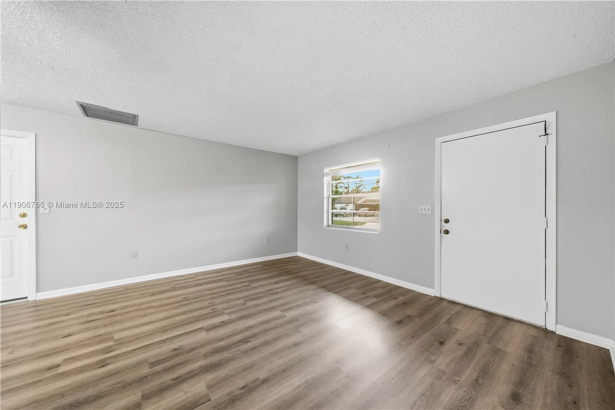 Property Slideshow image 4 of 49 | 55 jasmine st, Lake Placid, FL, 33852